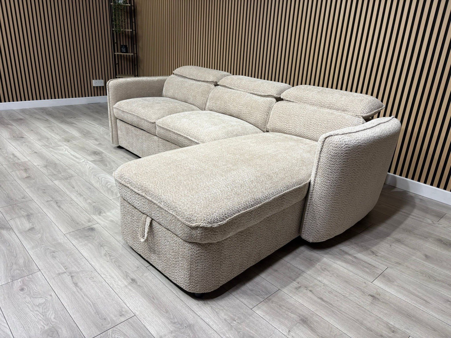 WINDSOR Premium Fabric LHF or RHF Chaise Sofa Bed with Storage - RRP £1399