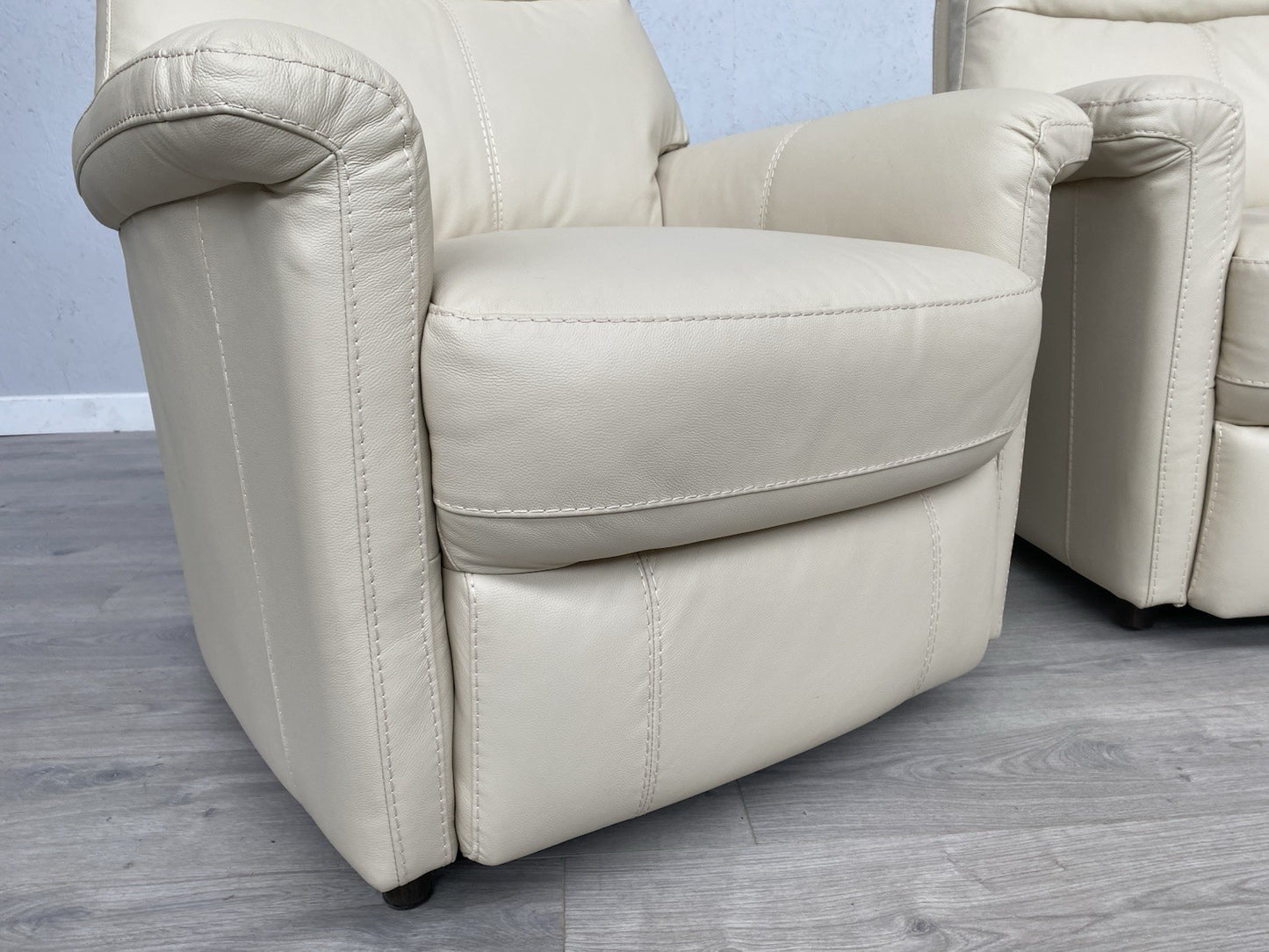 Furniture Village LILLE Leather Compact 3 Seat Sofa + 2 x Armchairs - RRP £3,185