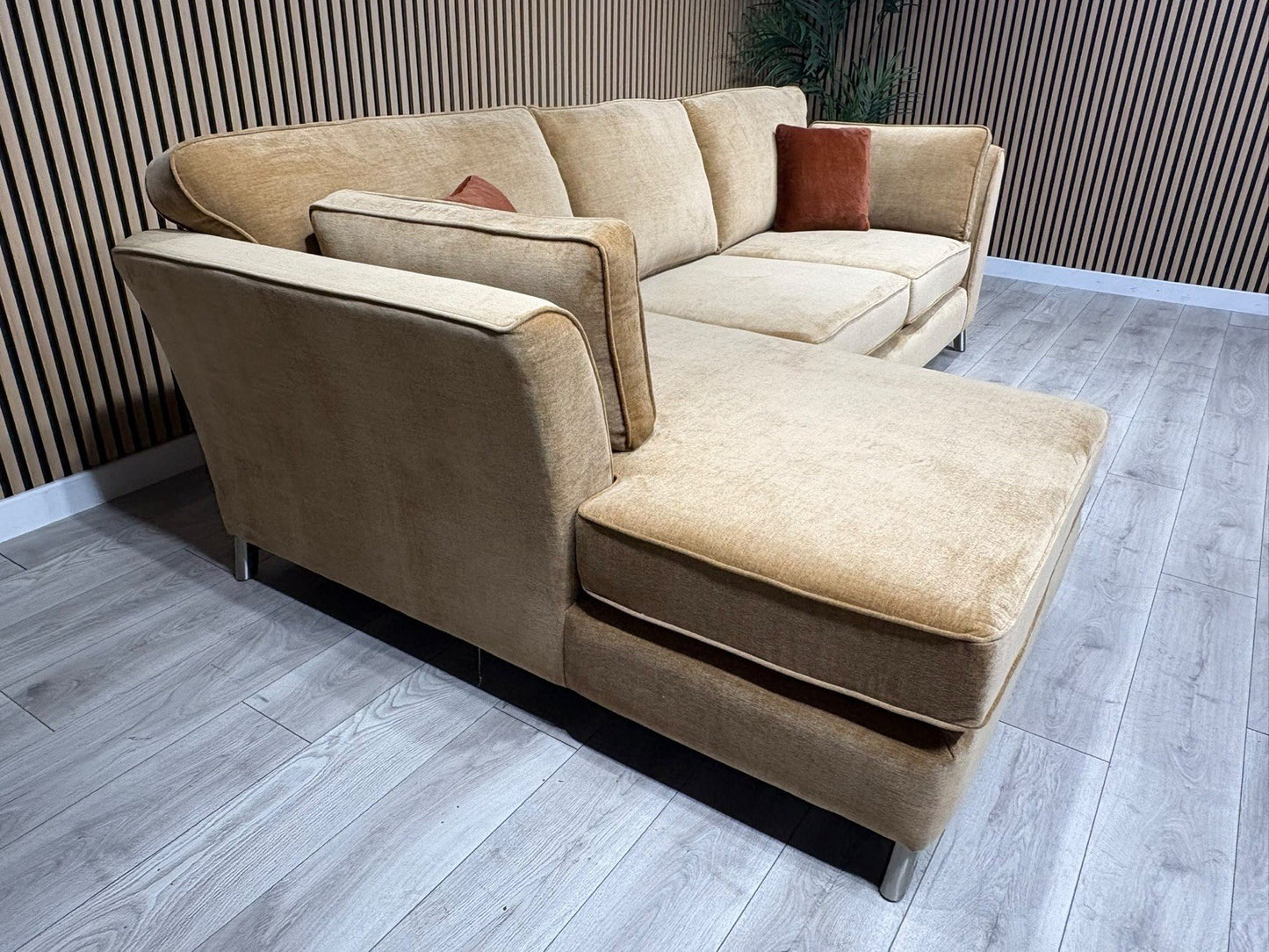 Furniture Village SASHA Fabric Large LHF Chaise Corner Sofa - RRP £3,295