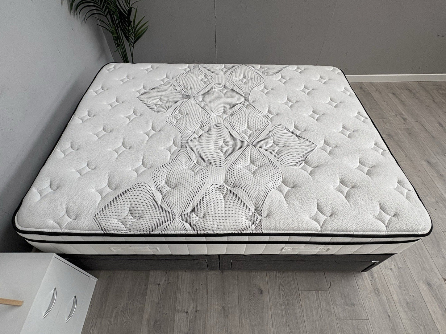 IGEL Nanotech 3000i 5ft Kingsize Mattress, Medium - RRP £1,499