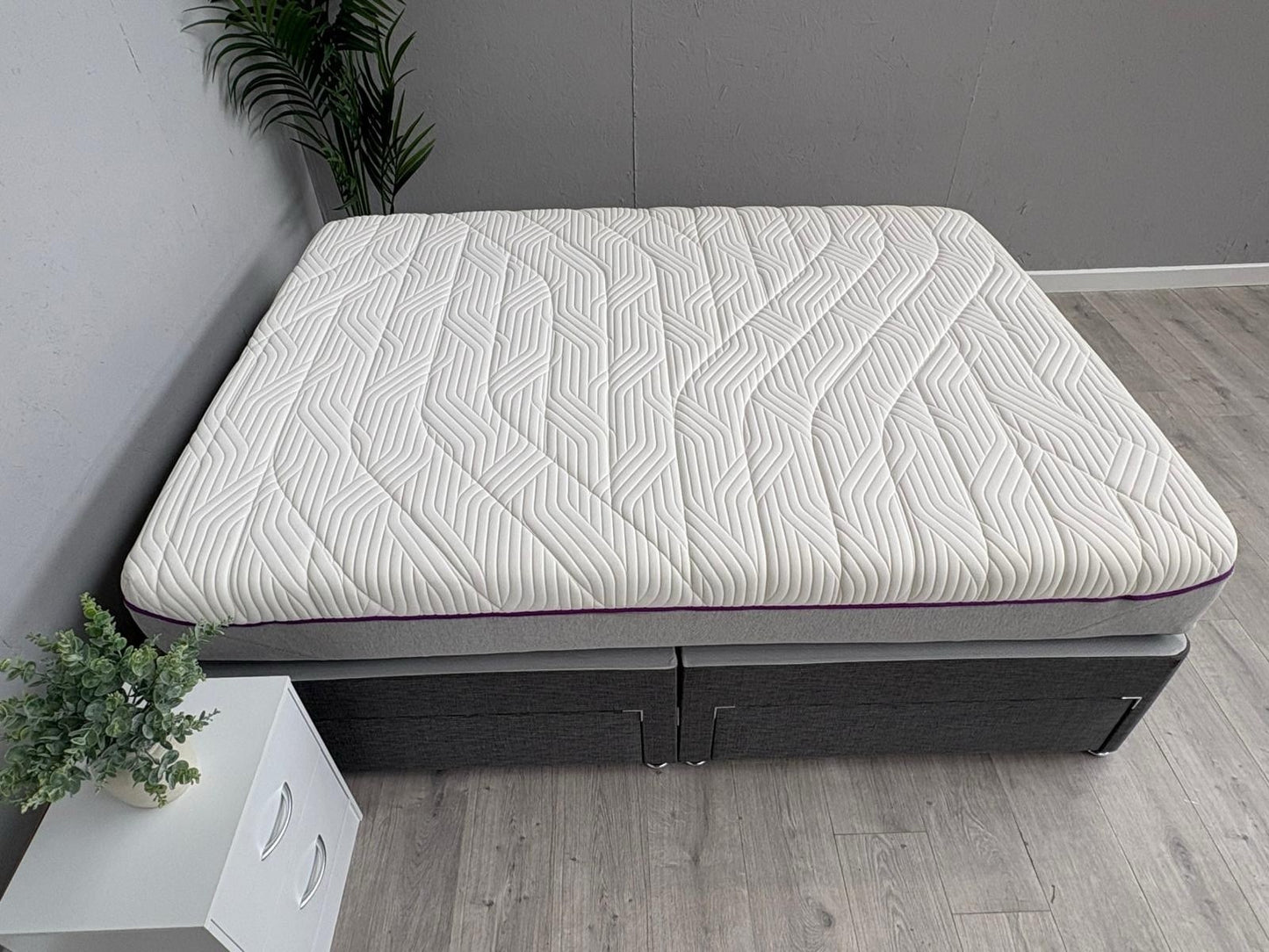 Tempur ASPEN Memory 5ft Kingsize Mattress, Medium - RRP £1,899