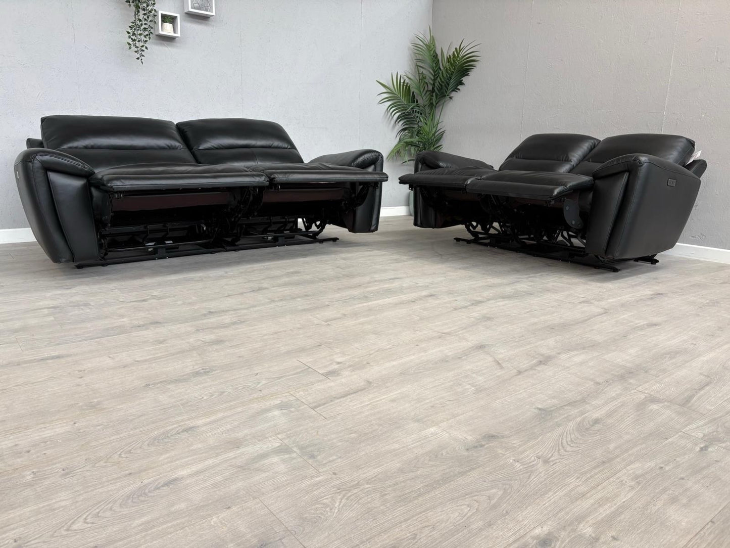 DFS Kaden Leather 3 Seater + 2 Seater Power Recliner Sofa Set - RRP £1,878