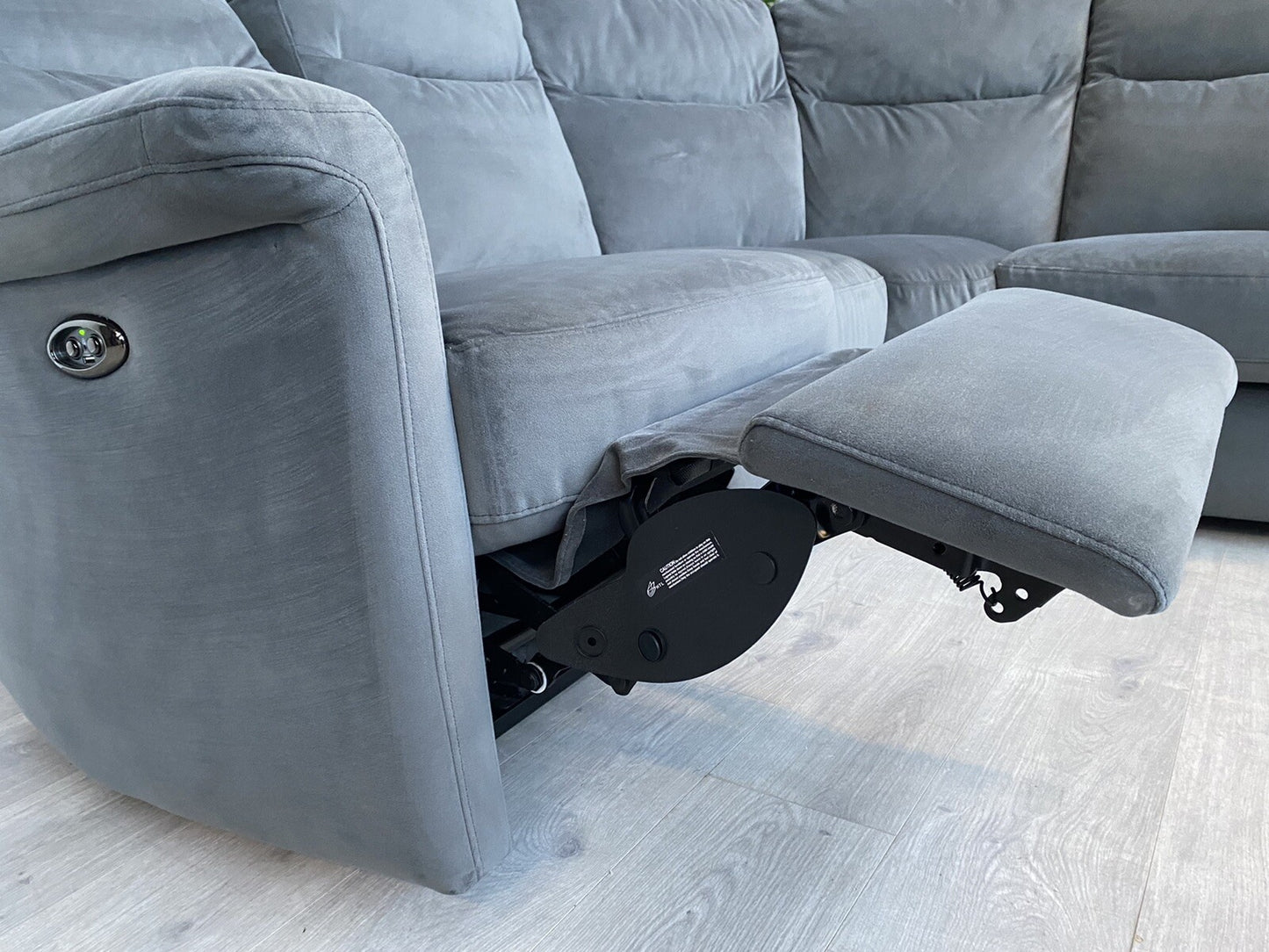Furniture Village LILLE Fabric Compact Corner Sofa, Power Recliner - RRP £1,895