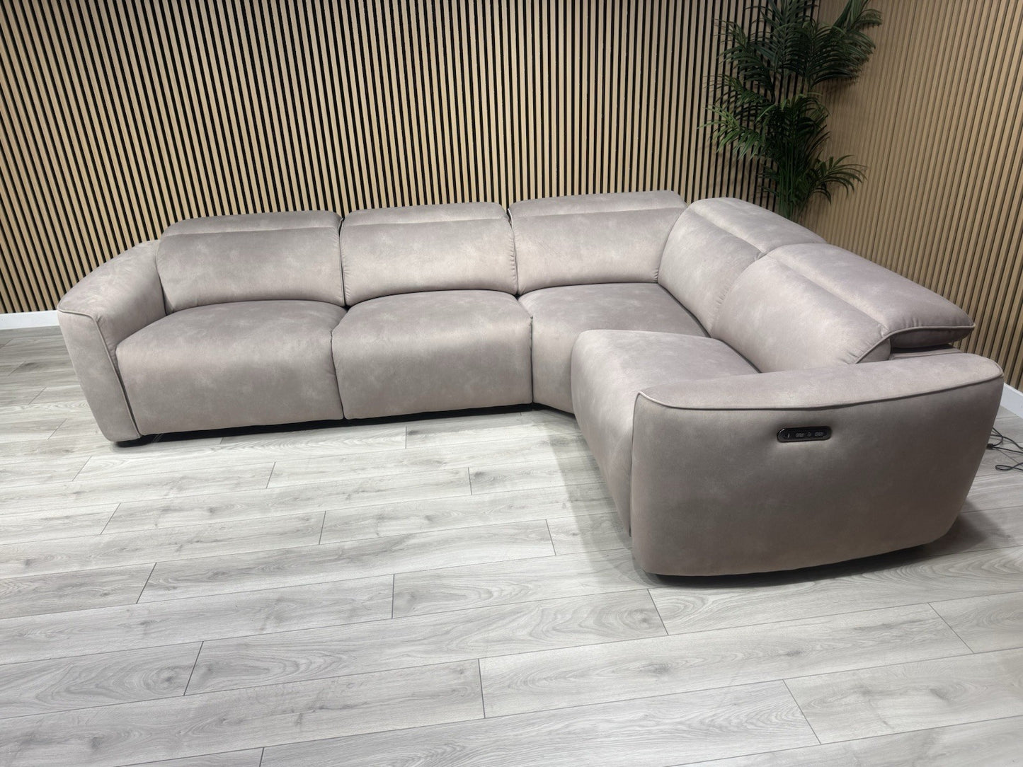 Furniture Village INCA Style Fabric Corner Sofa, Power Recliners - RRP £3195