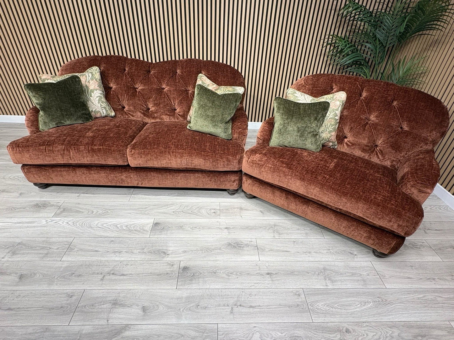 Alexander & James 3 Seater Button Back Sofa + Love Chair, RRP: £2895