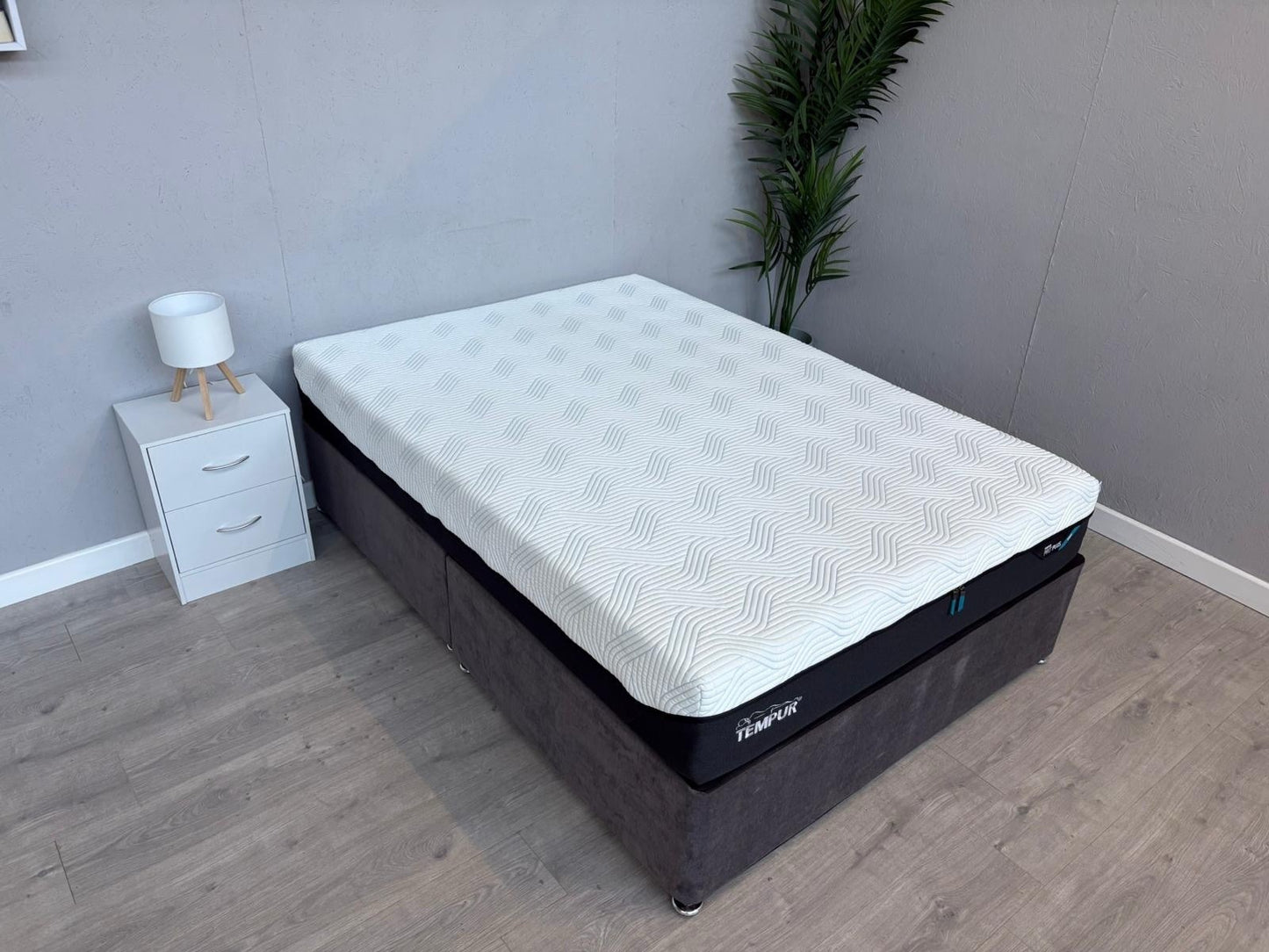 Tempur PRO PLUS Smart Cool 4ft 6 Double Mattress, Soft - RRP £2,299