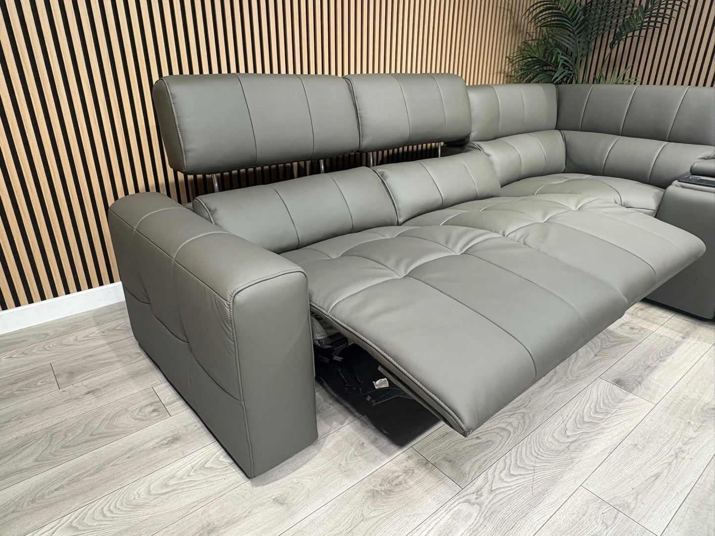 Sofology BARI Large Leather Power Recliner Corner Sofa - RRP £5899
