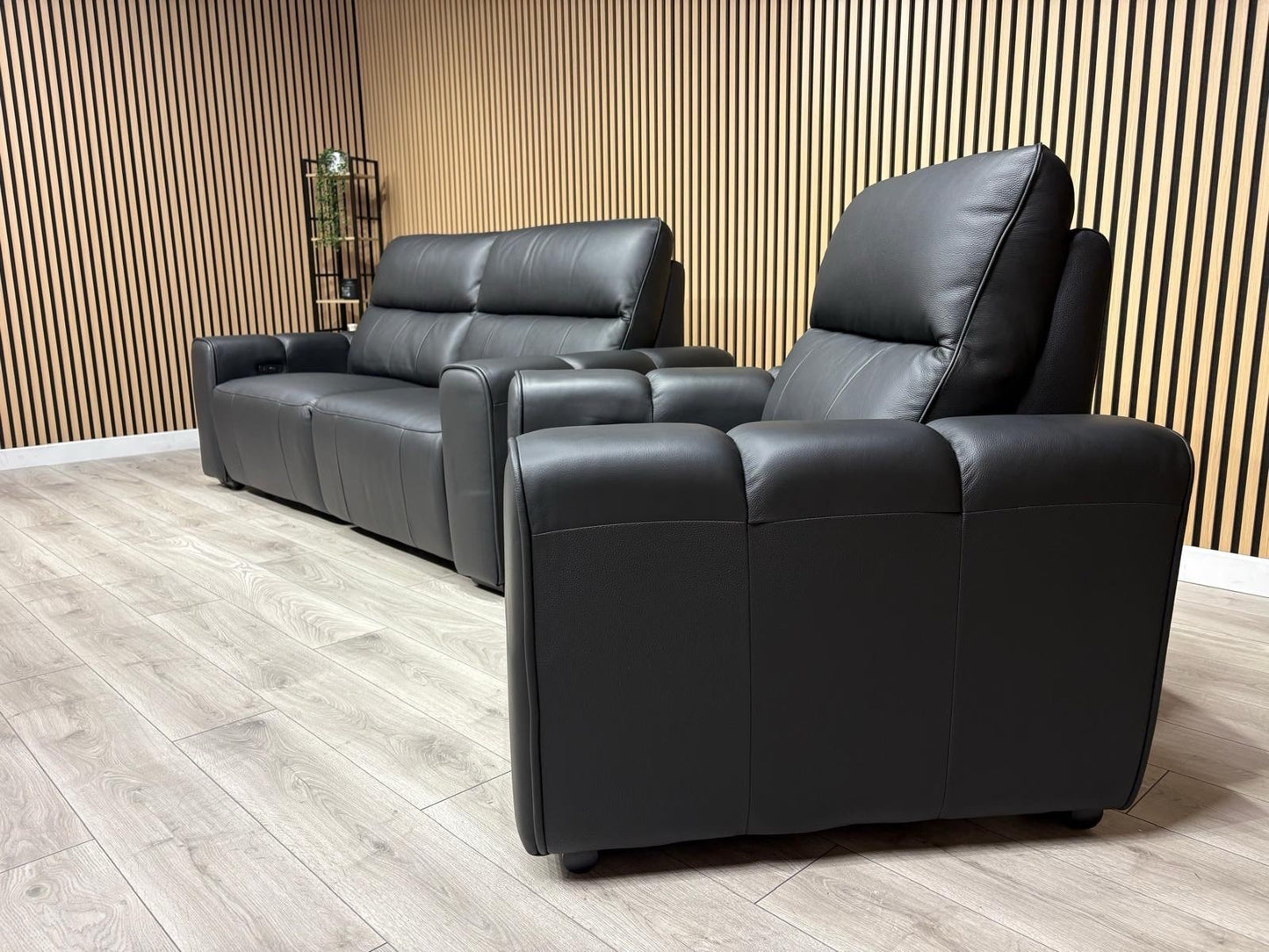 Bellagio Leather 3 Seater + Armchair Sofa Set, Power Recliners RRP: £3440