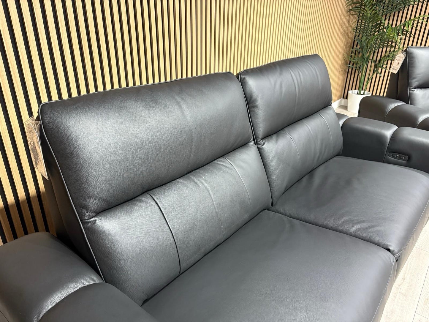 Bellagio Leather 3 Seater + Armchair Sofa Set, Power Recliners RRP: £3440