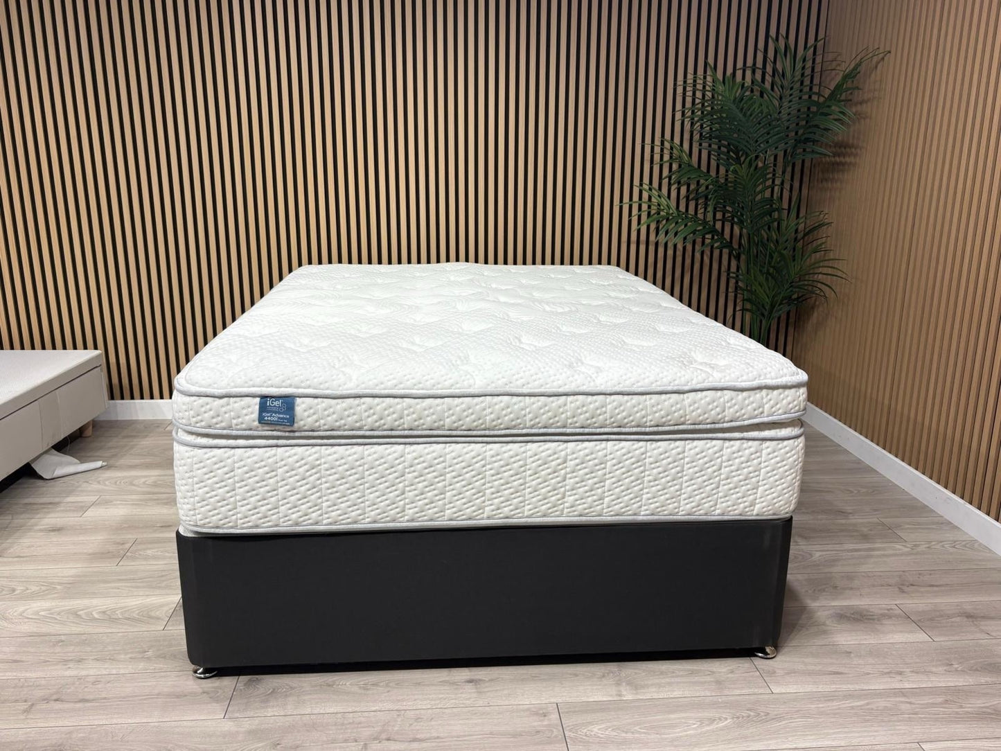IGEL Advance 4400i / 6000 Nanotech 5ft Kingsize Mattress, Medium - RRP £2,299