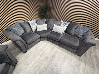 Furniture Village Aura Classic Back RHF Corner Sofa + Love Chair, RRP £4840
