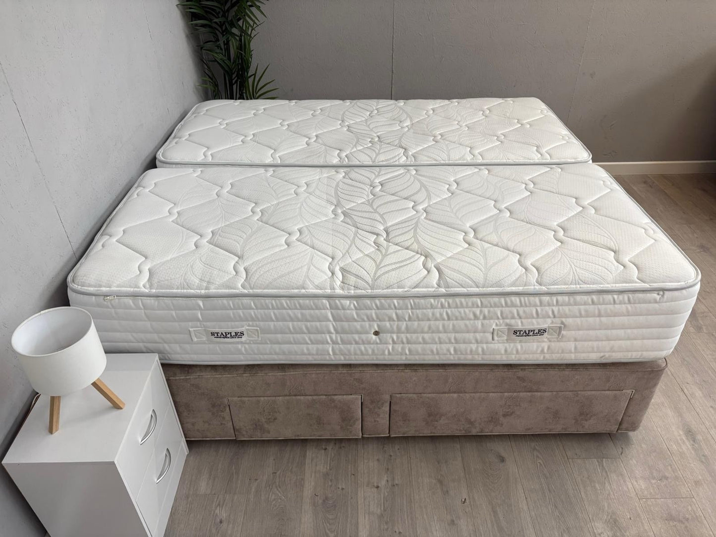 Staples and Co.  Restore Ortho 2000 Mattress, 6FT Superking Zip&Link RRP £1899