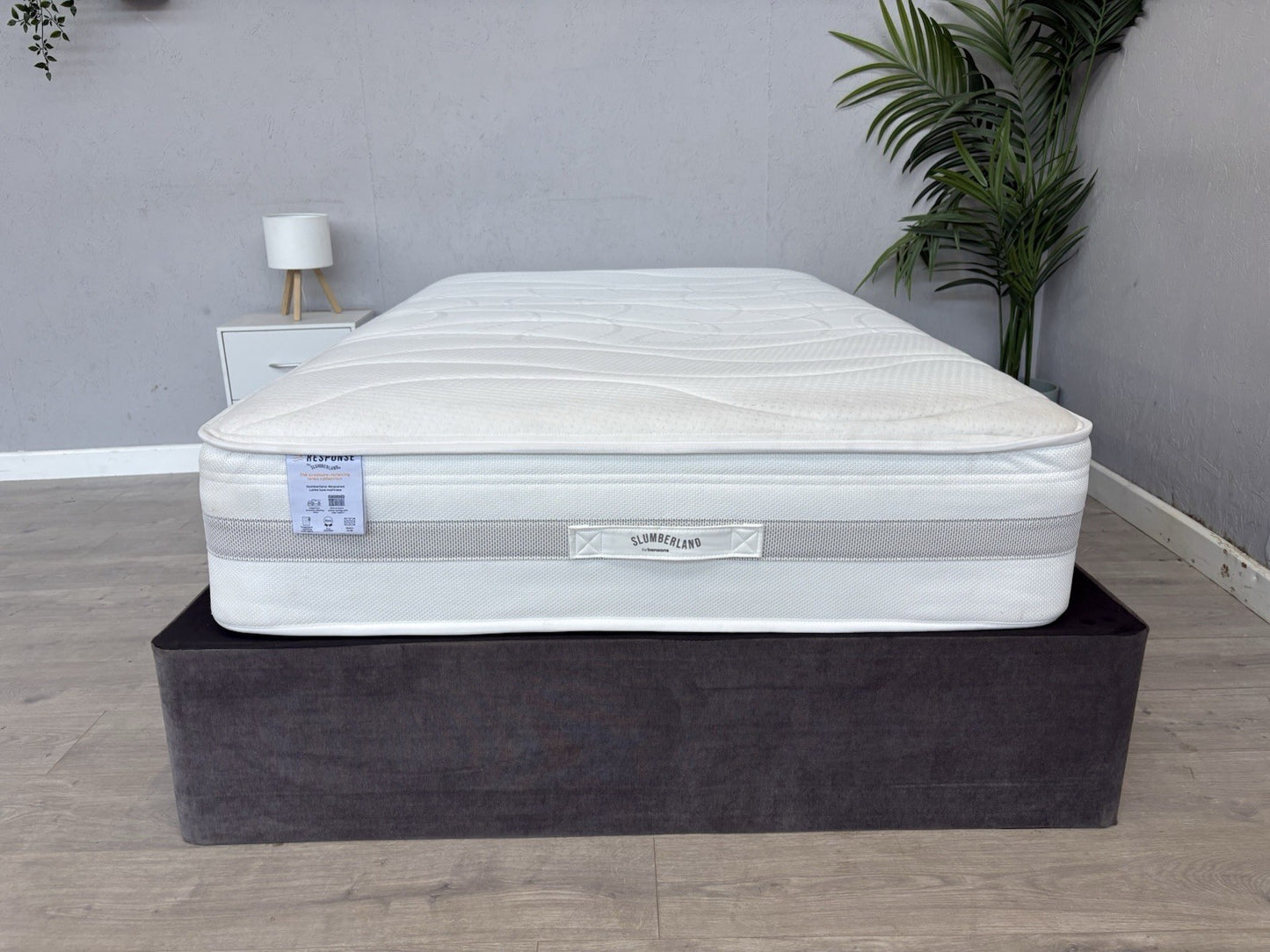 Slumberland RESPONSE LATEX LUXE 4ft Small Double Mattress, Firm - RRP £799