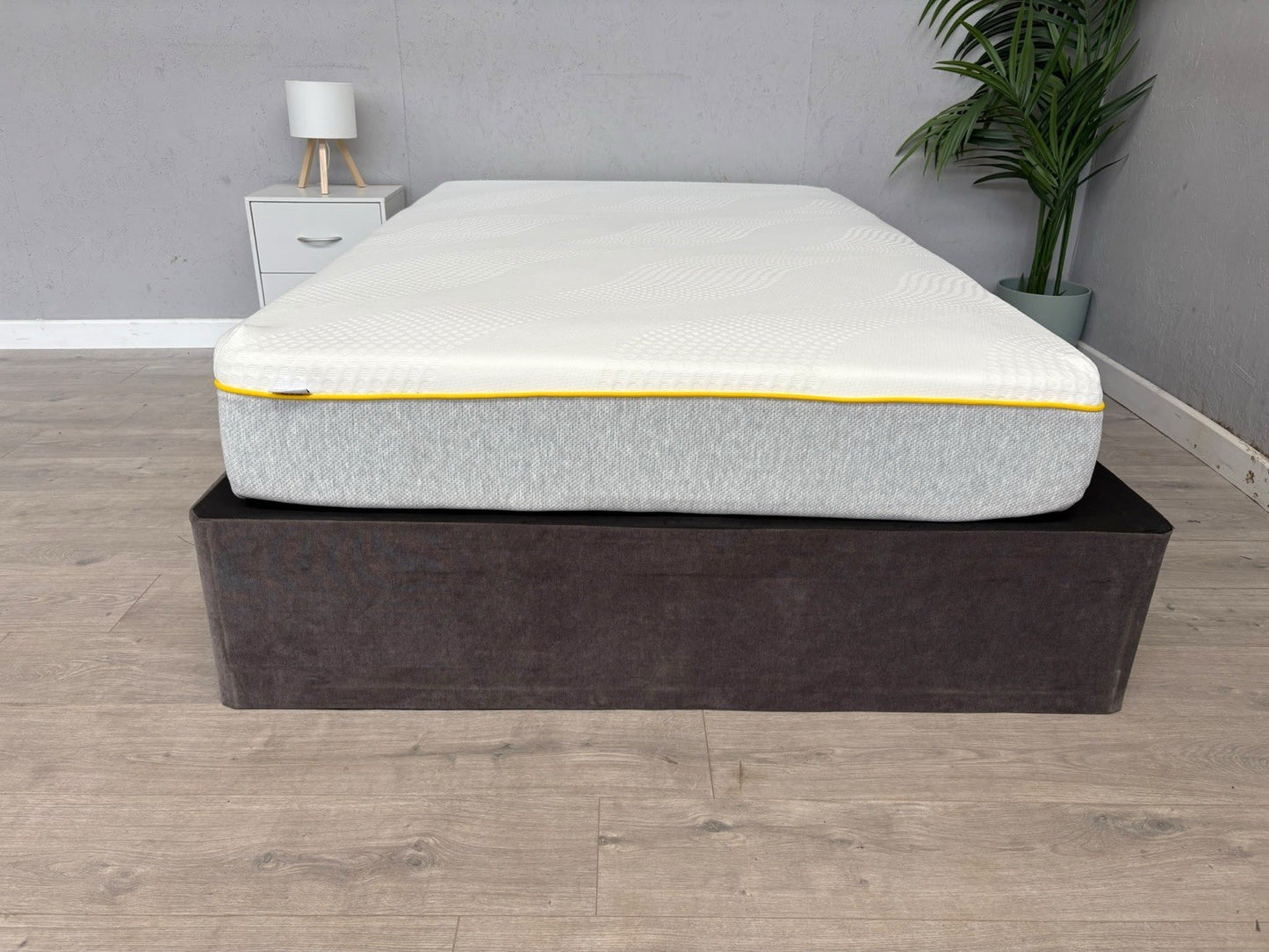 EVE Hybrid Duo 4ft Small Double Mattress, Medium - RRP £599