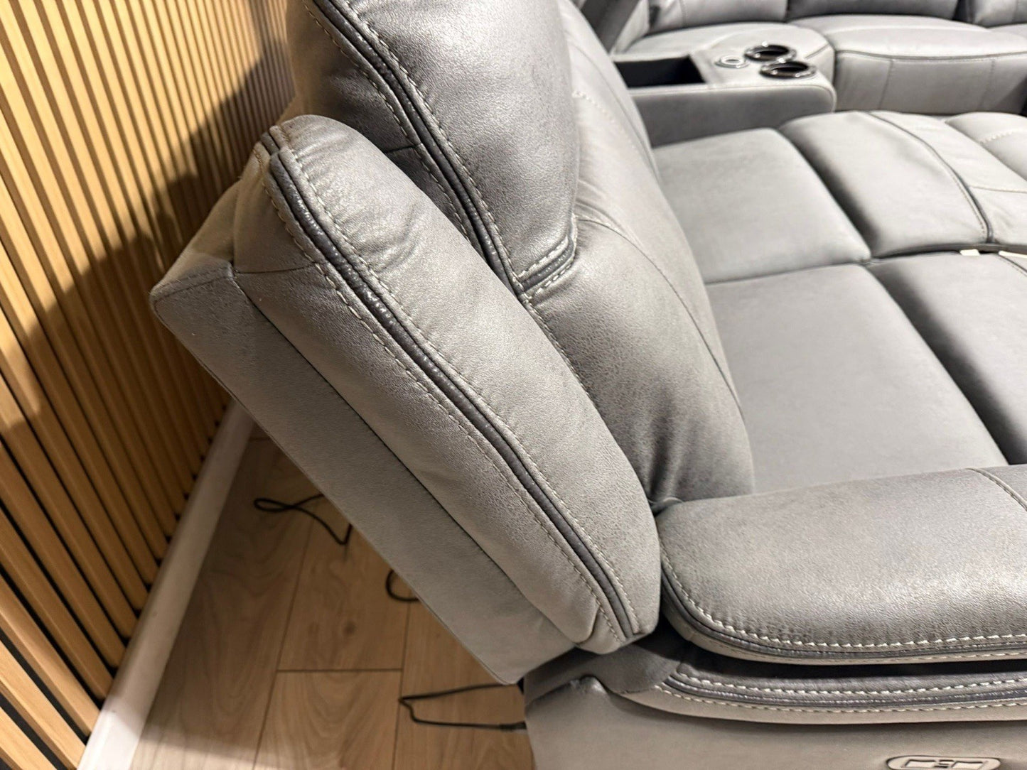 Sofology PLAZA style Leather 2c2 Power Recliner Sofa + Console - RRP £4699