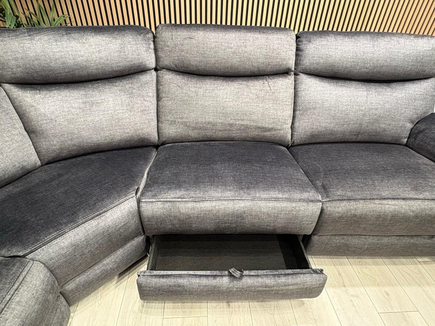 DFS Trek Style Fabric 2 Corner 2 Power Recliner Sofa + Console - RRP £2,499