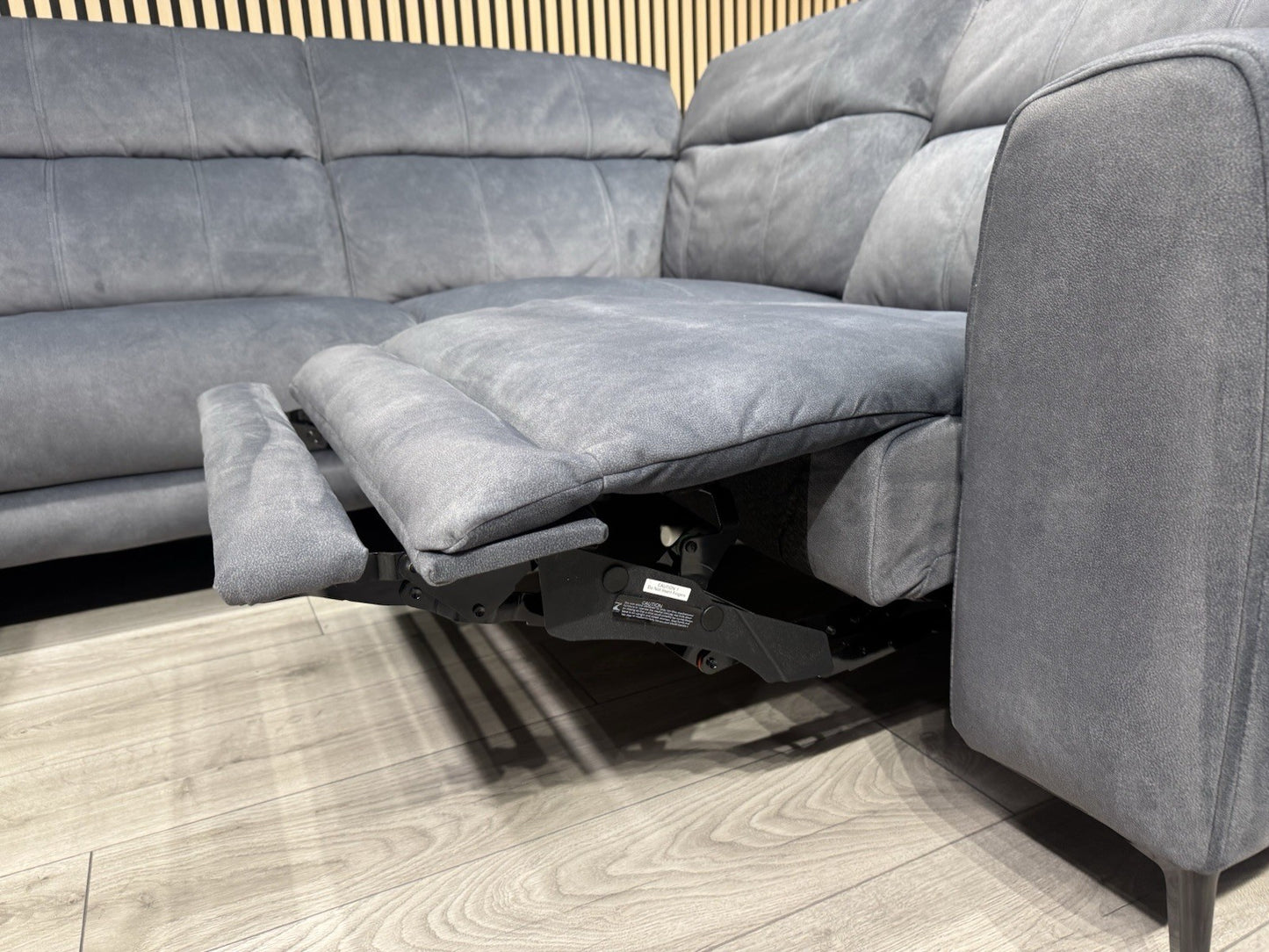 Furniture Village EZRA Fabric RHF Double Power Recliner Corner Sofa - RRP £3,295