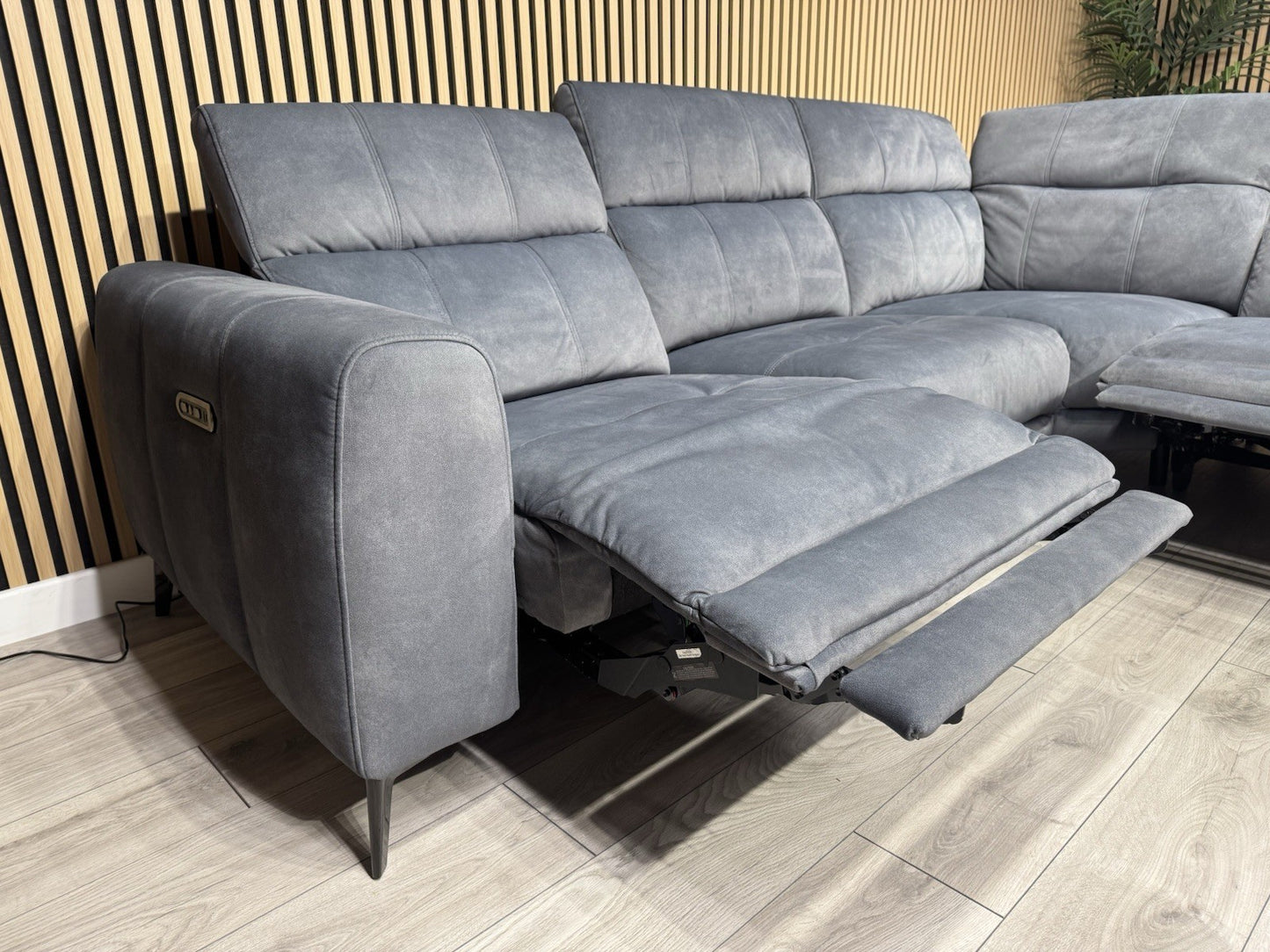 Furniture Village EZRA Fabric RHF Double Power Recliner Corner Sofa - RRP £3,295