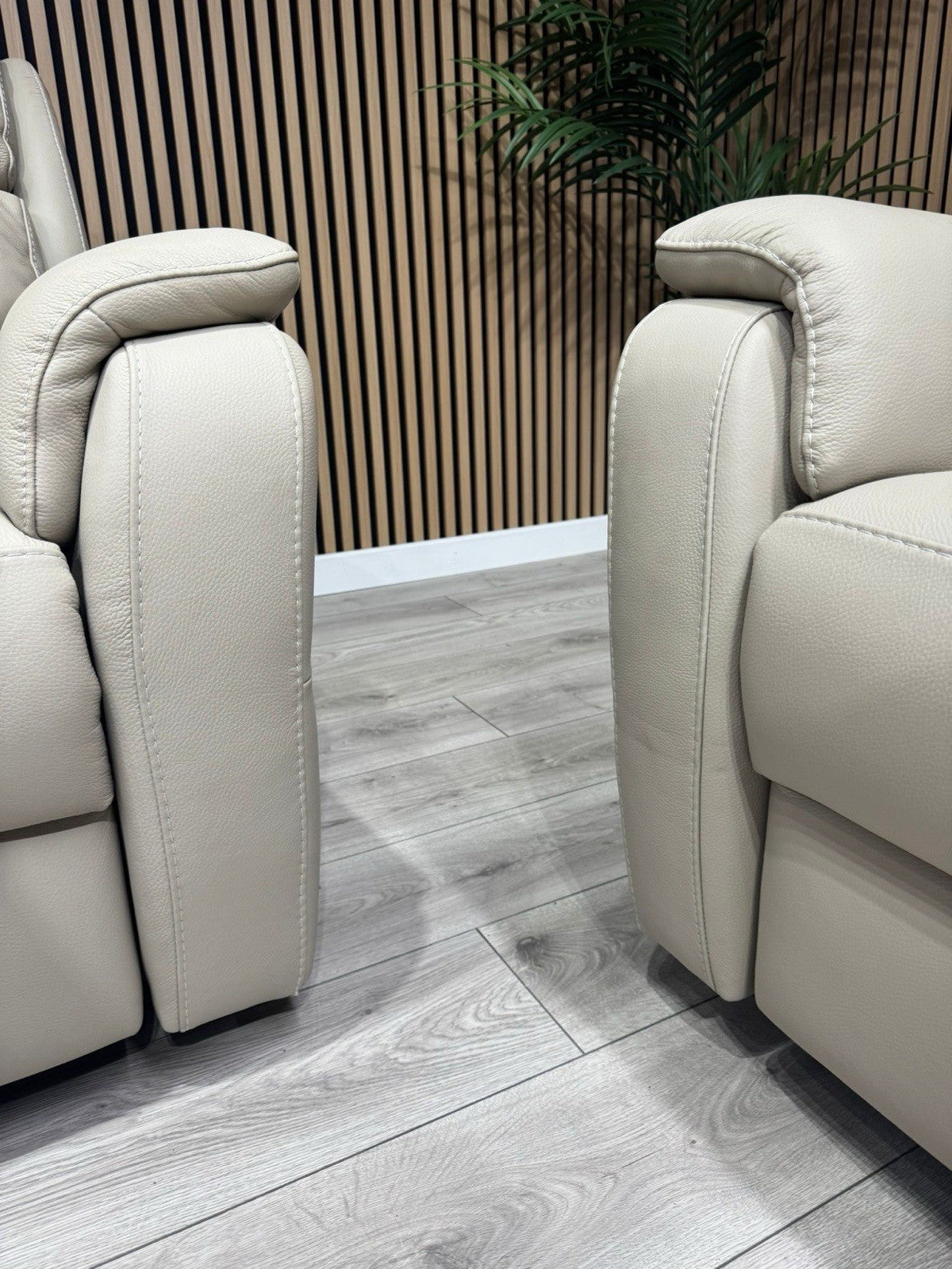 F. Village Nicoletti VITO Leather 3 + 2 Seater Power Recliner Sofas - RRP £7,190