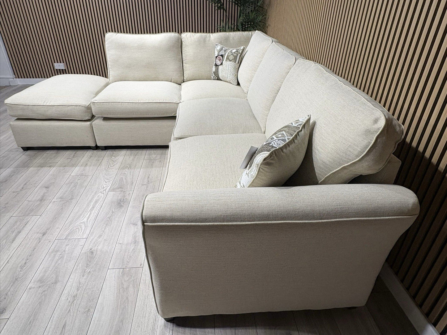 Furniture Village NEW LEGEND LHF Open Chaise Corner Sofa - RRP £1995