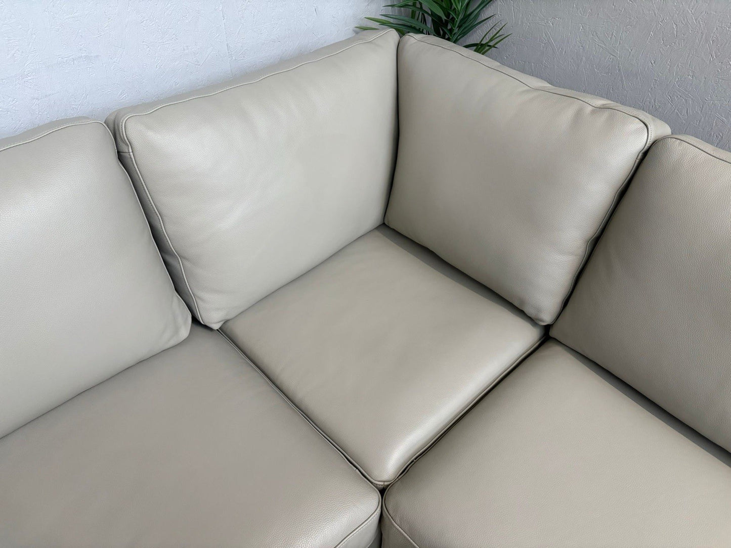 Furniture Village Dinky LHF Leather Corner Chaise End Sofa - RRP £1795