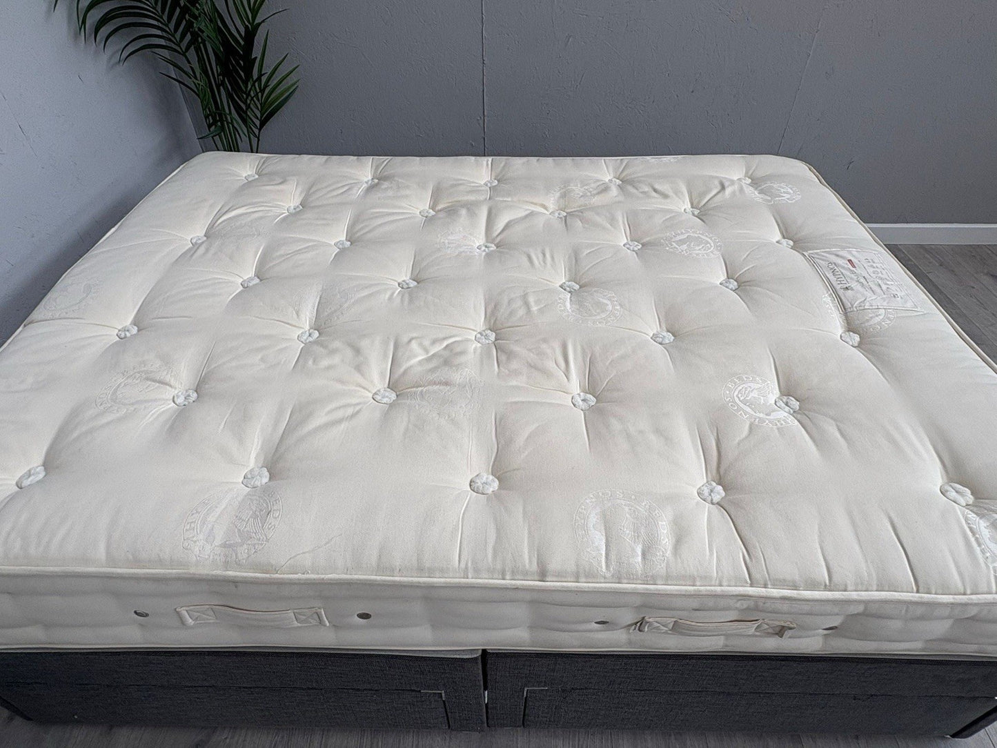 Hypnos Luxurious Earth 02 5FT Kingsize Mattress, Medium - RRP £2,199