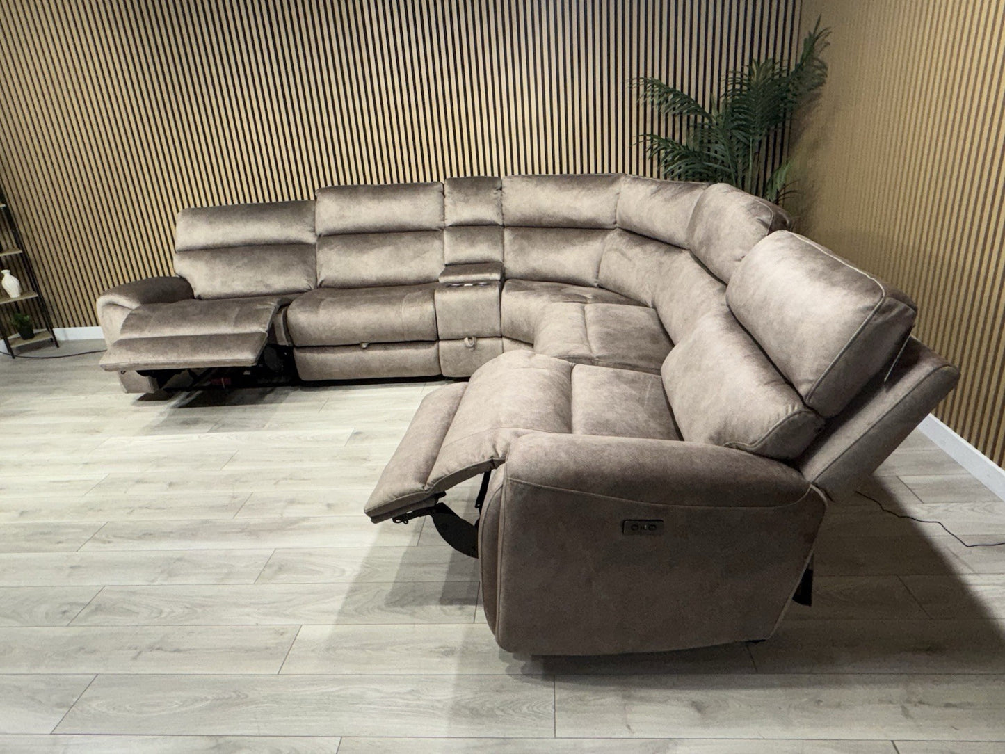DFS Sample VEGAS Fabric 2 Corner 2 Power Recliner Sofa + Console - RRP £2999