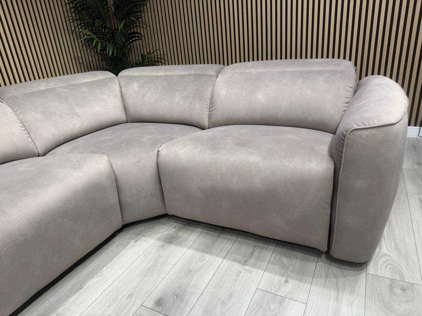 Furniture Village INCA Style Fabric Corner Sofa, Power Recliners - RRP £3195