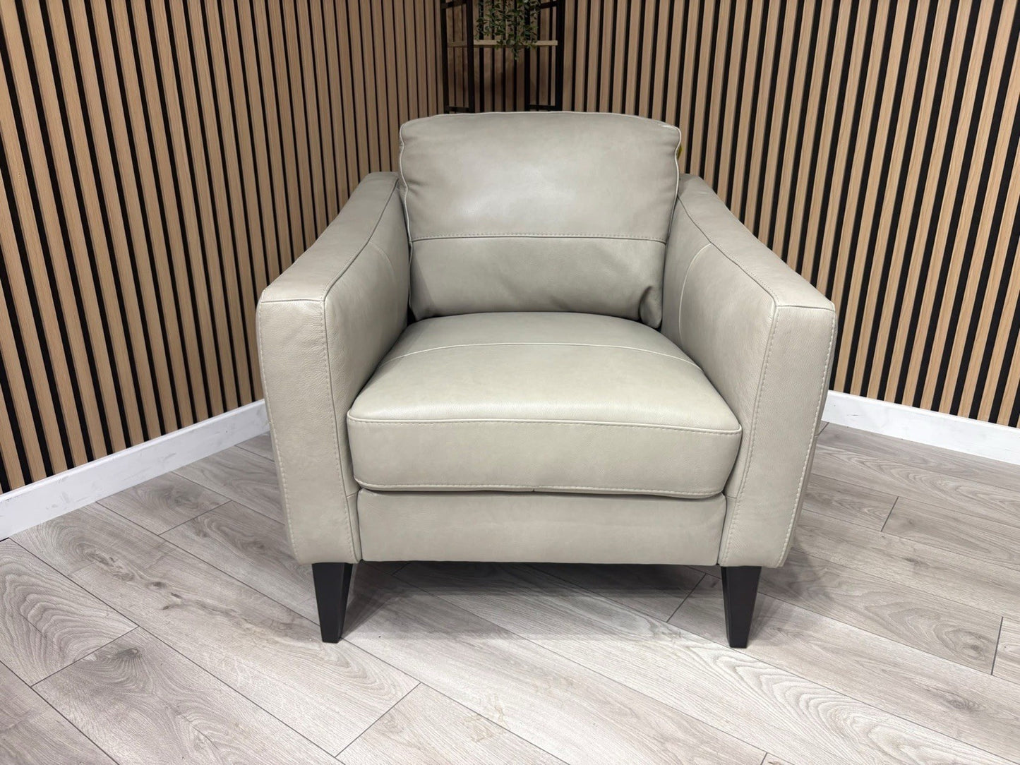 John Lewis BAILEY Style Leather Armchair RRP £1295
