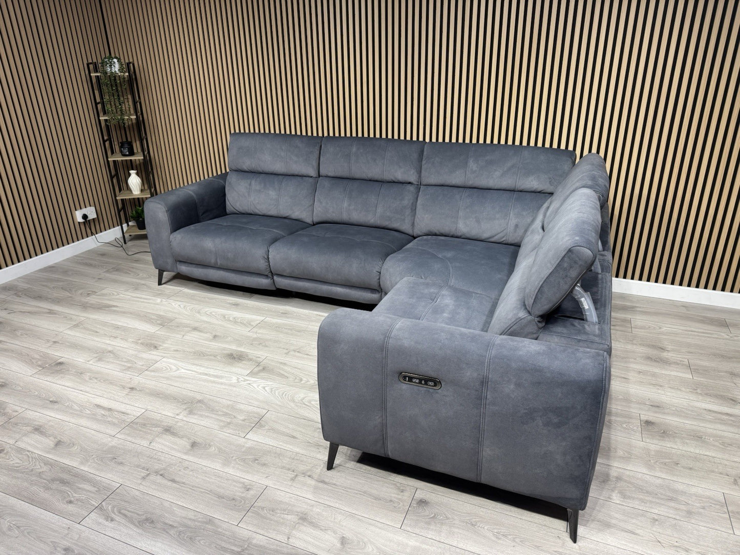 Furniture Village EZRA Fabric RHF Double Power Recliner Corner Sofa - RRP £3,295