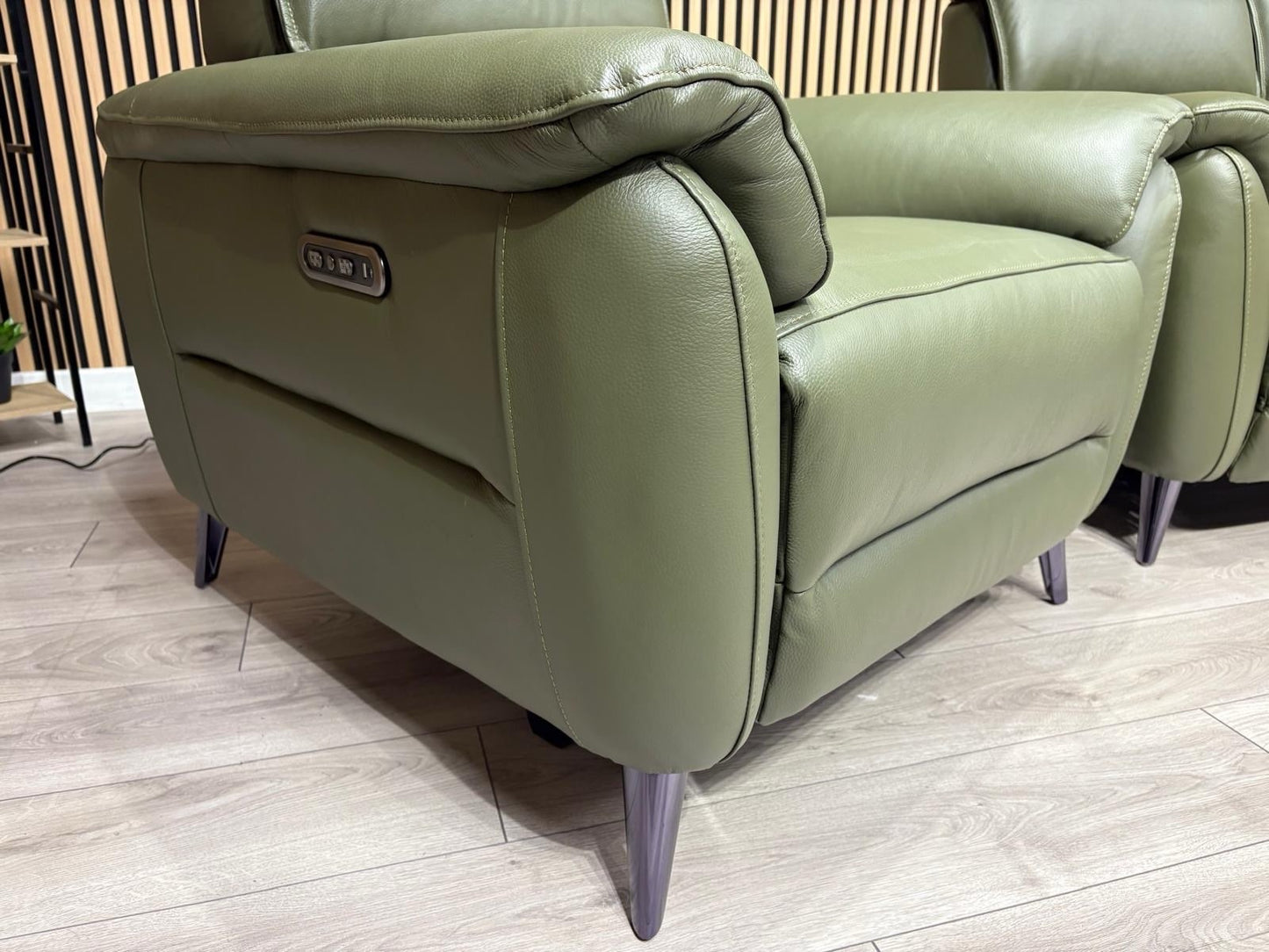 Furniture Village JUDE Style Leather 2 Seater Sofa + 2 x Armchairs - RRP £6,485