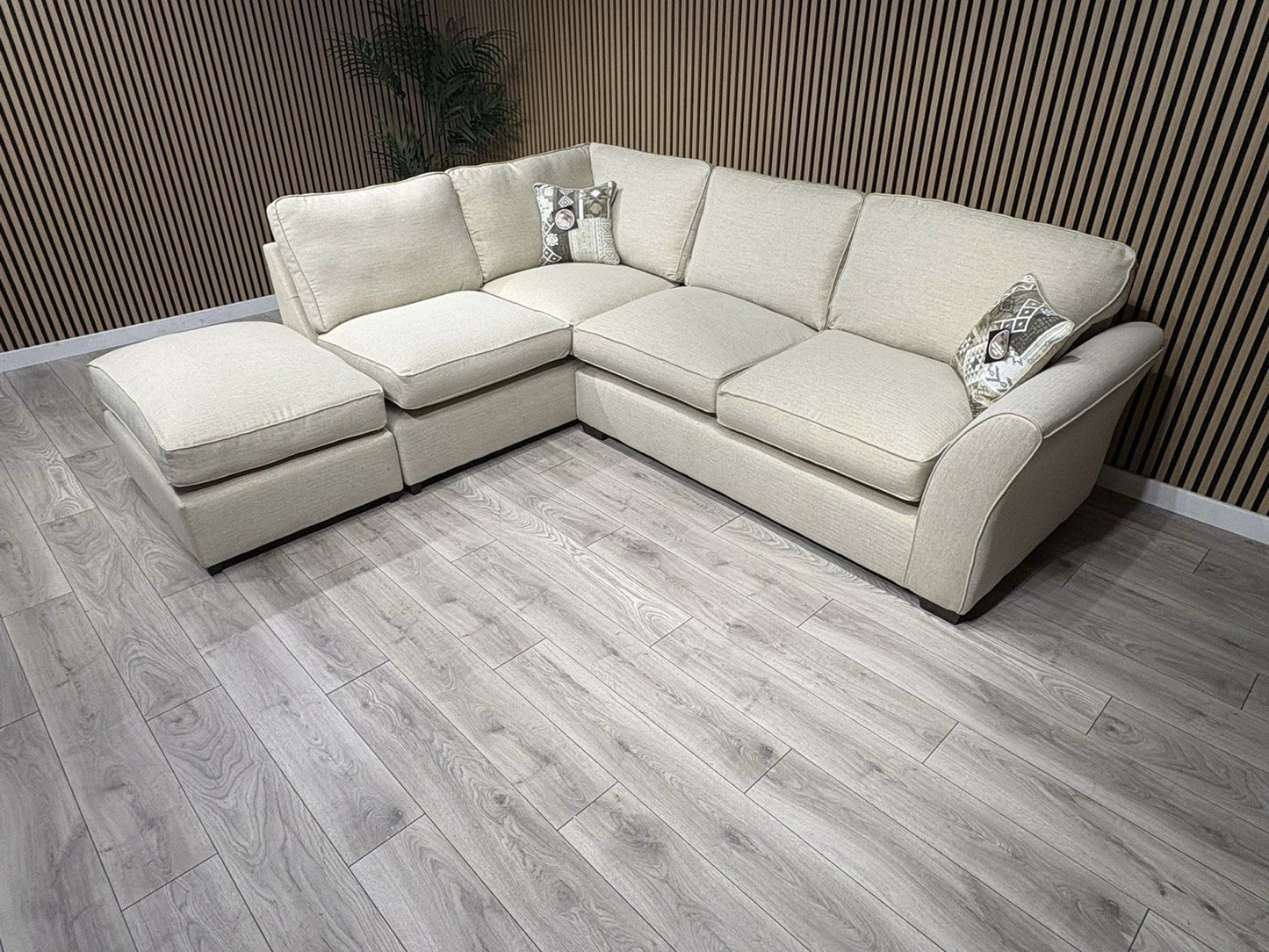 Furniture Village NEW LEGEND LHF Open Chaise Corner Sofa - RRP £1995