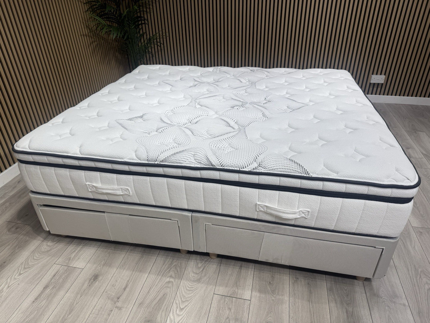 IGEL Nanotech 3500i 6ft Superking Mattress, Firm - RRP £2,099