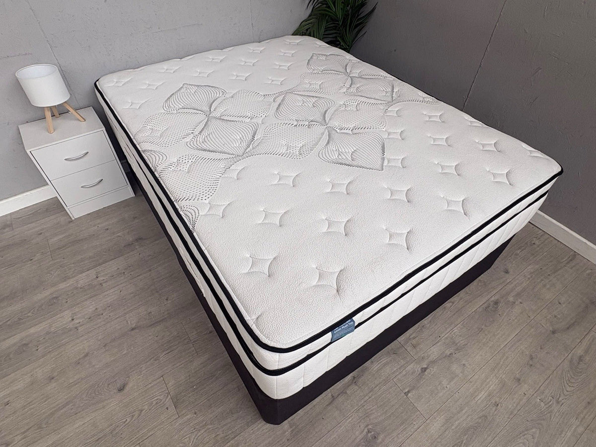 IGEL Nanotech 6000i Plush Top 5ft Kingsize Mattress, Medium - RRP £2,399