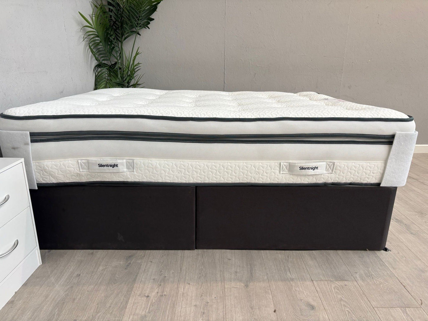 Silentnight TALIA UltraGel 1400 Pocket 5ft Kingsize Mattress - RRP £1,299