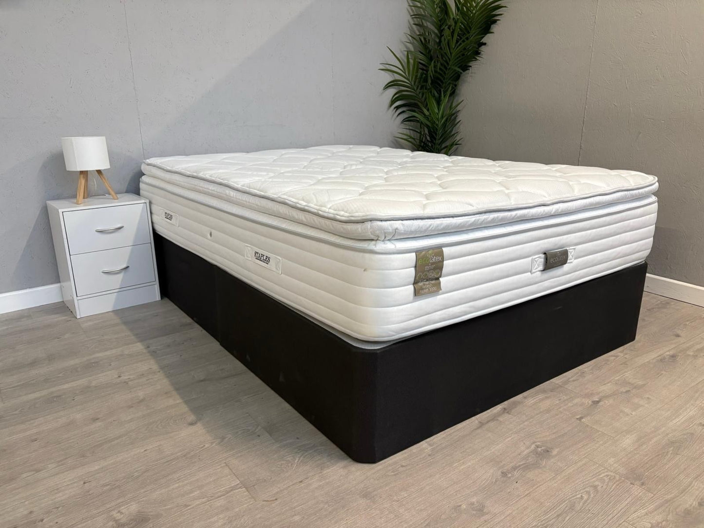 Staples and Co. Eco Latex Refresh Pocket 300 Mattress, 5ft Kingsize - RRP £1,499