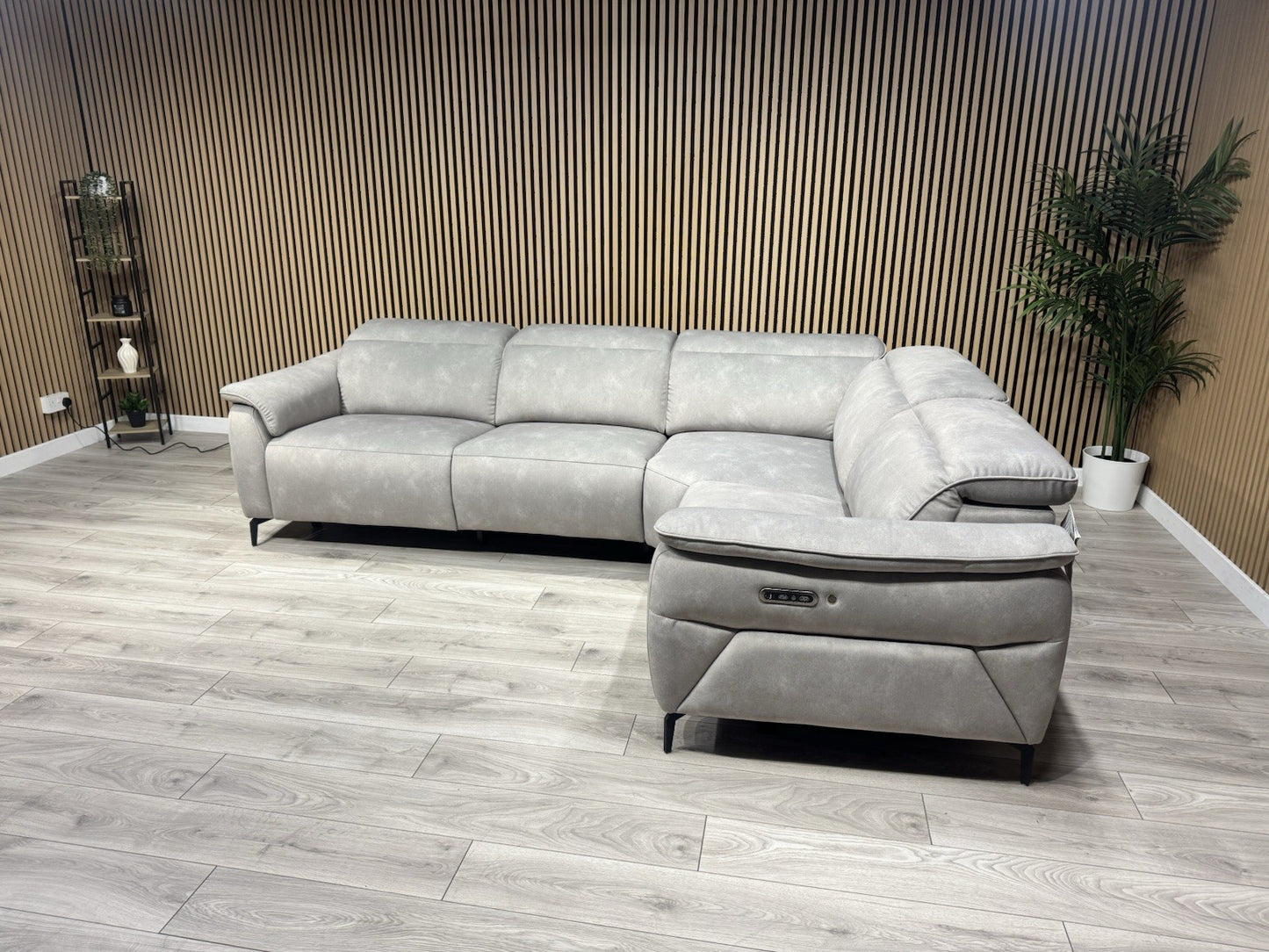 Furniture Village EZRA Style Fabric RHF Corner Sofa Power Recliners - RRP £3295