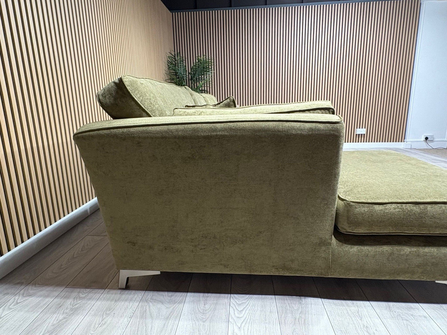 Furniture Village SASHA Fabric Large LHF Chaise Corner Sofa - RRP £3,295