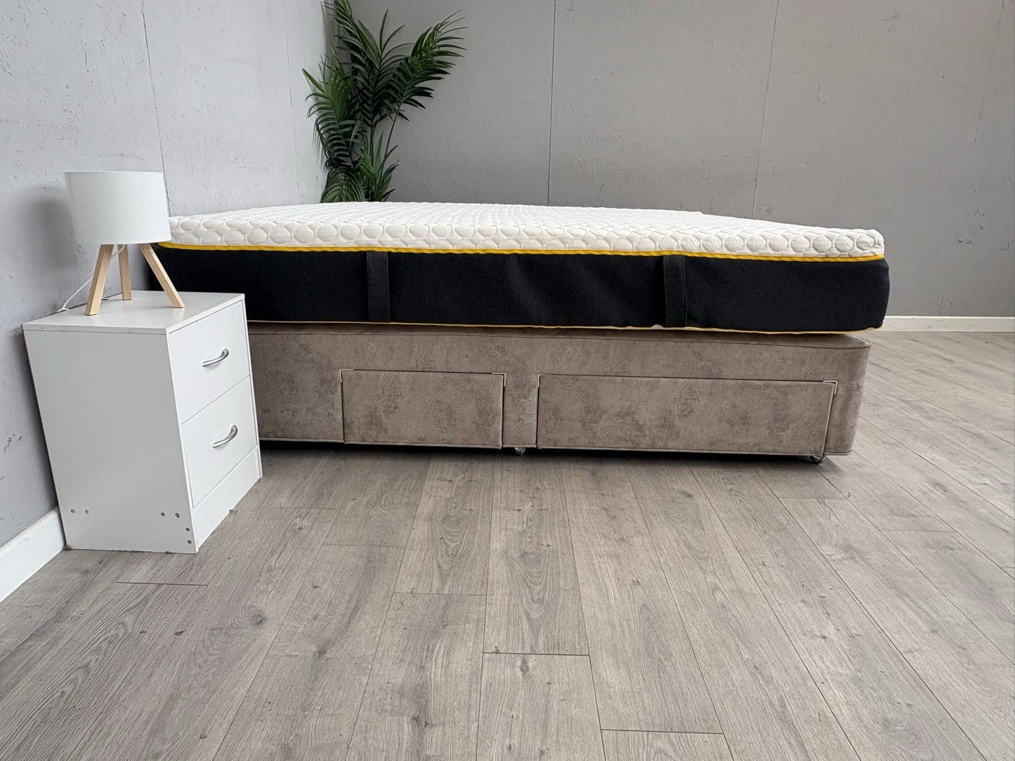EVE Wunderflip Premium Hybrid 6ft Superking Mattress, Medium / Firm - RRP £1,299