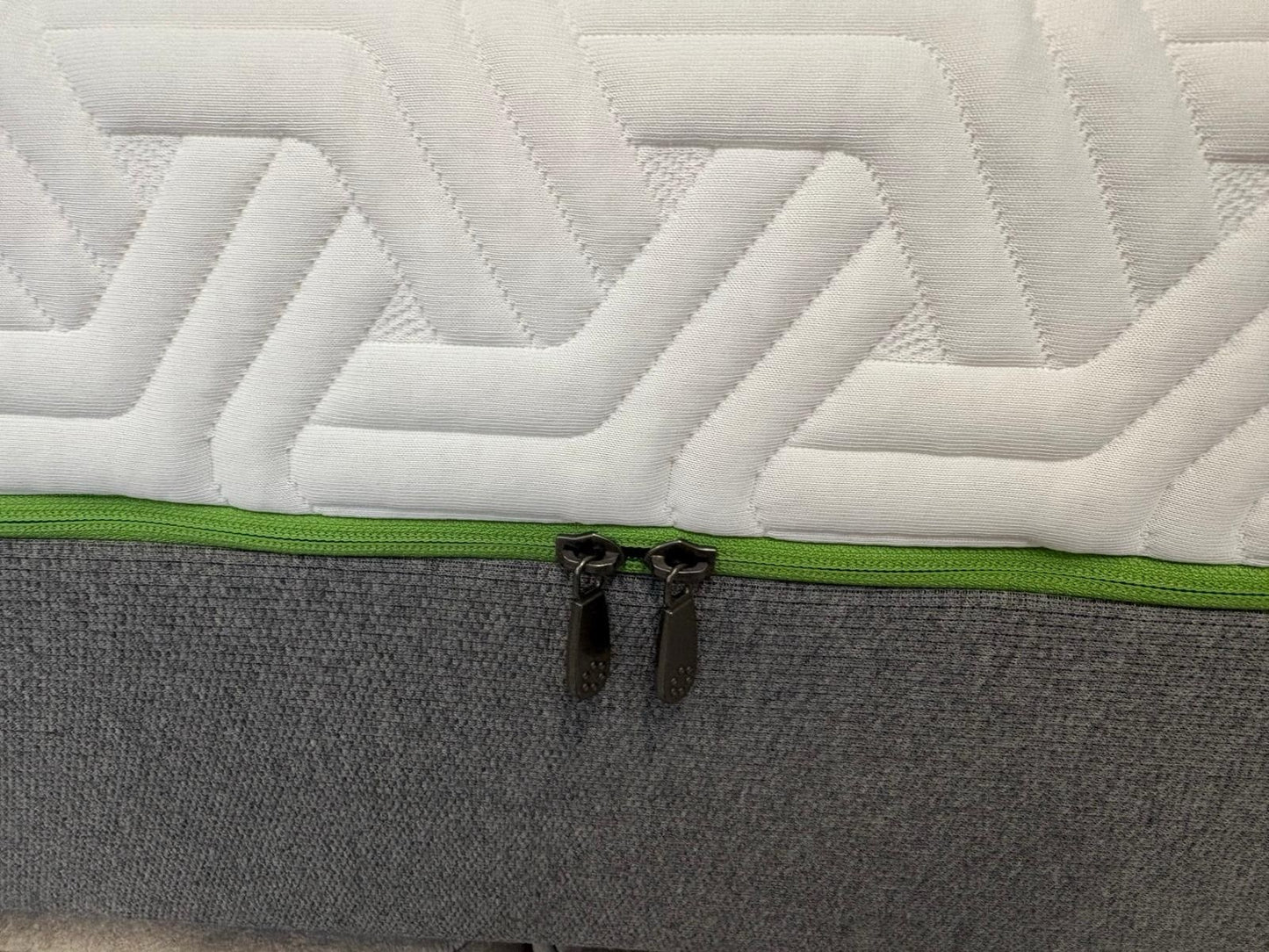 Tempur HYBRID ELITE LUXE 6ft Superking Mattress, Medium - RRP £2,599