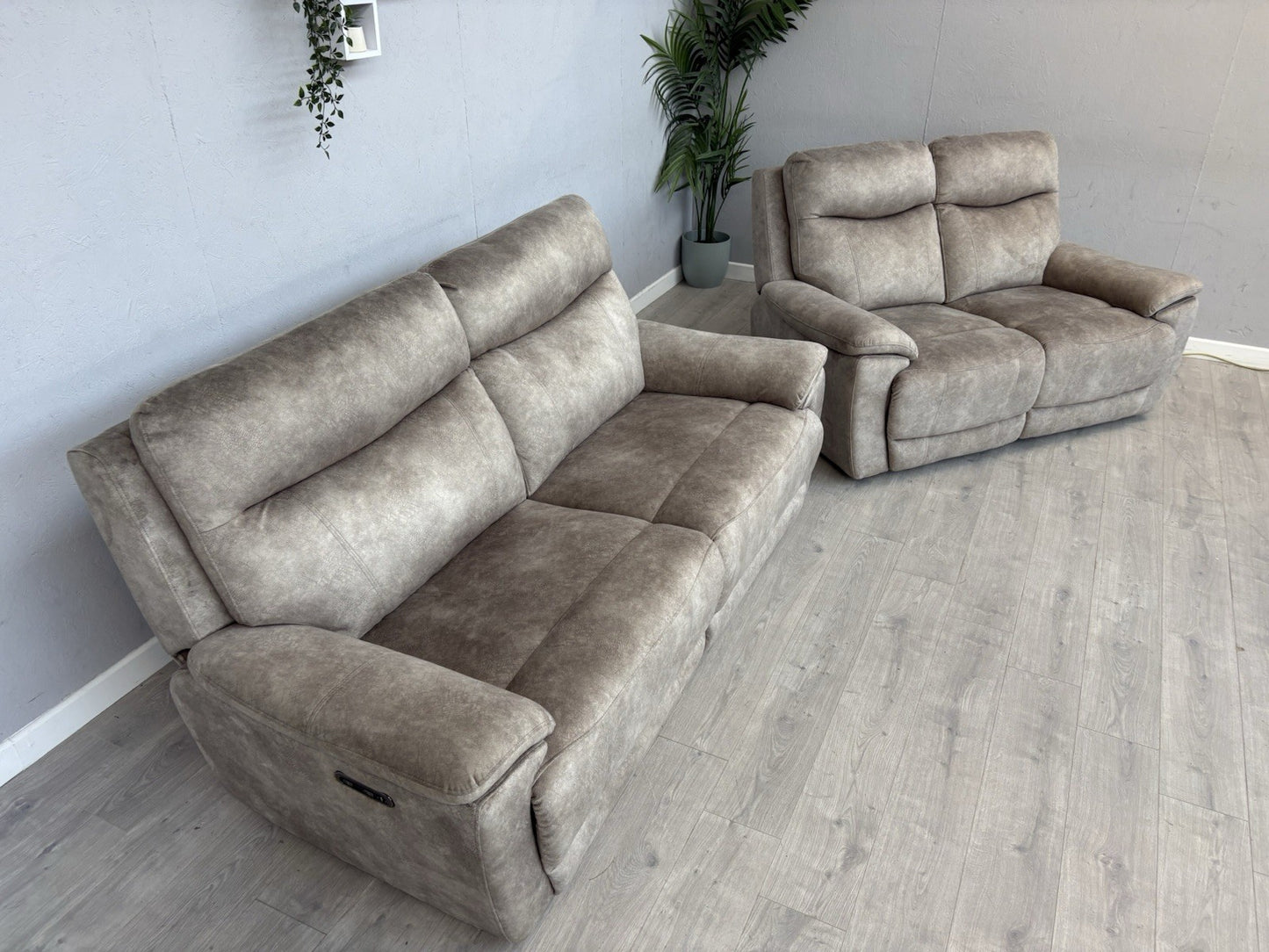 Furniture Village SLOANE Fabric 3 + 2 Seater Power Recliner Sofa Set - RRP £1890