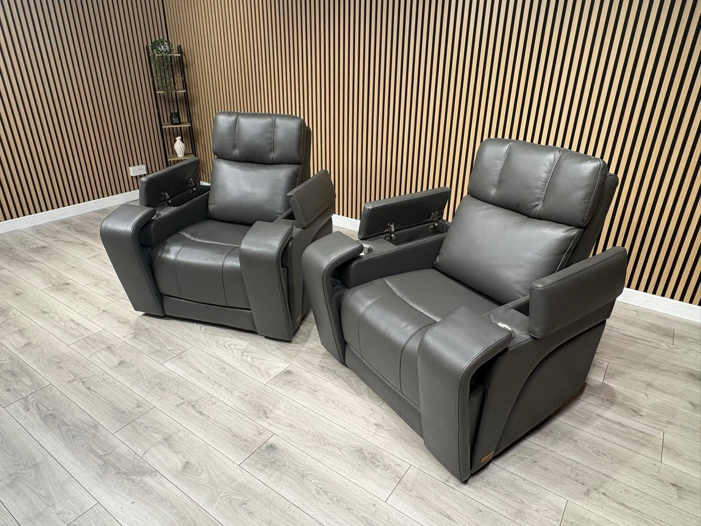 SCS Adstock x2 Leather Power Recliner Chairs with Power Head Tilt RRP £2258