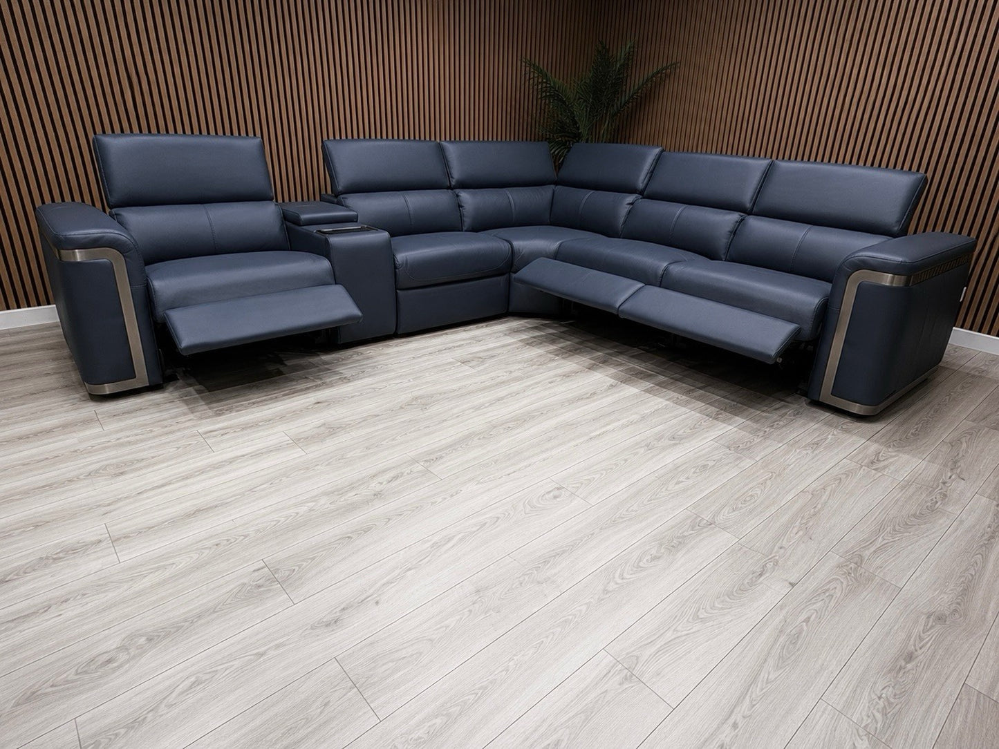 Sofology PLAZA style Leather 2c2 Power Recliner Sofa + Console - RRP £4699