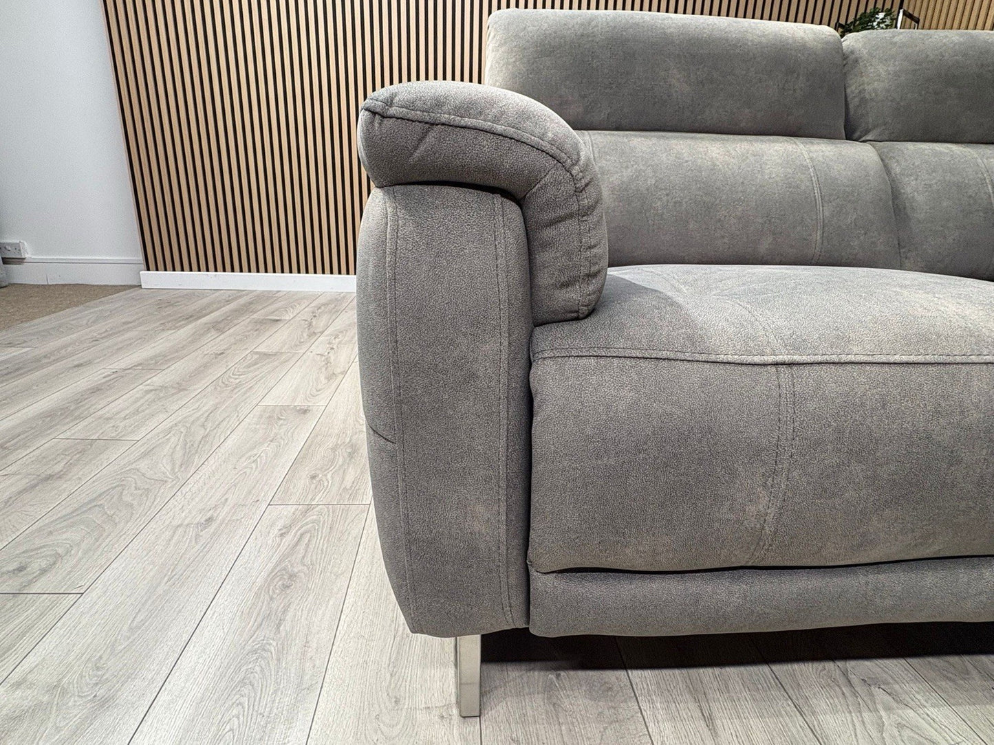 Furniture Village MOET Fabric 2 Corner 2 Power Recliner Sofa RRP £3295
