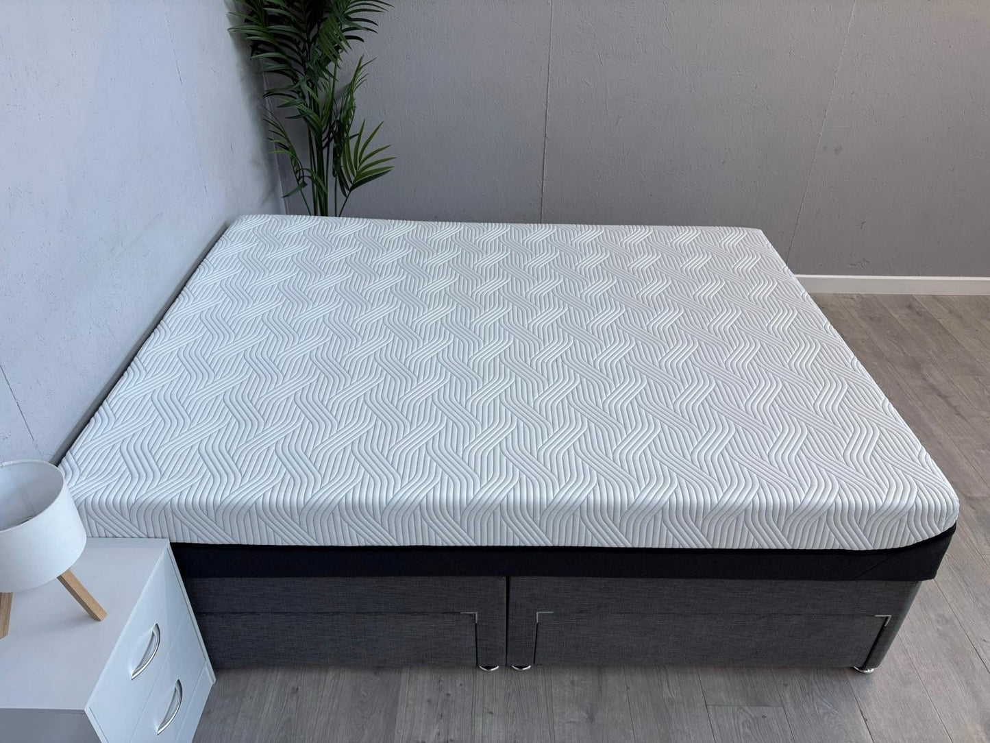 Tempur PRO AIR PLUS Smart Cool 5ft Kingsize Mattress, Medium / Firm - RRP £2,499