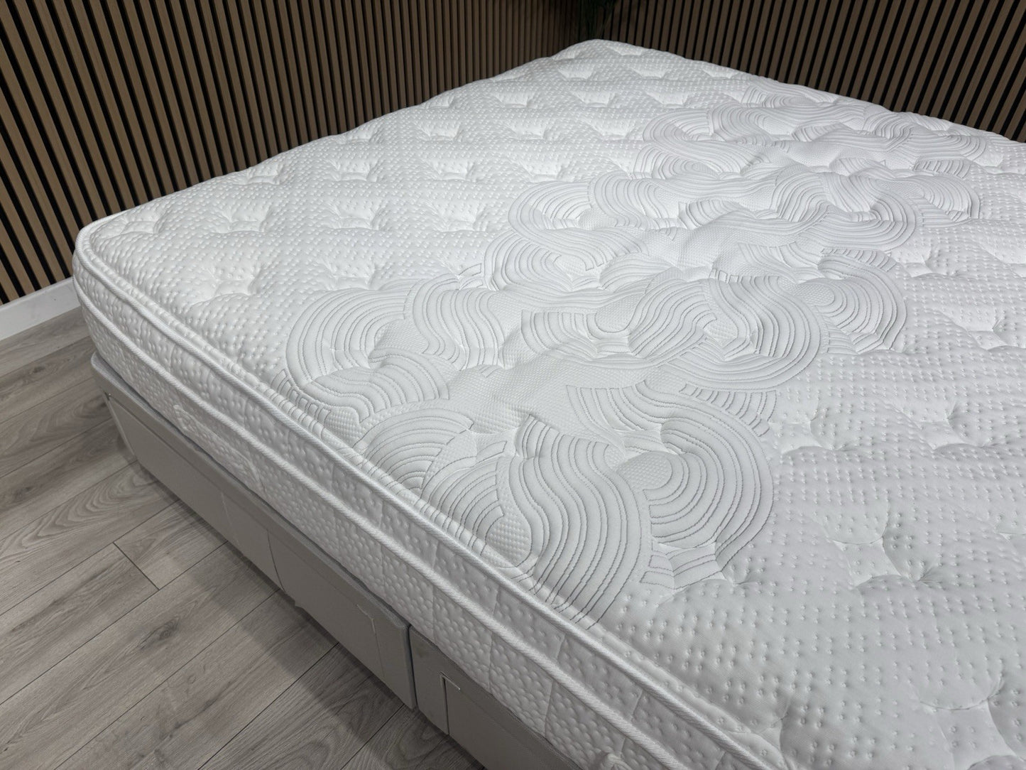 IGEL Advance 2050i 6ft Superking Mattress, Firm - RRP £1,899