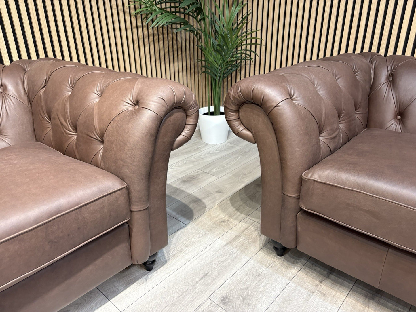 Next GOSFORD Leather Chesterfield Large 3 Seater + 2 Seater Sofa Set - RRP £5490