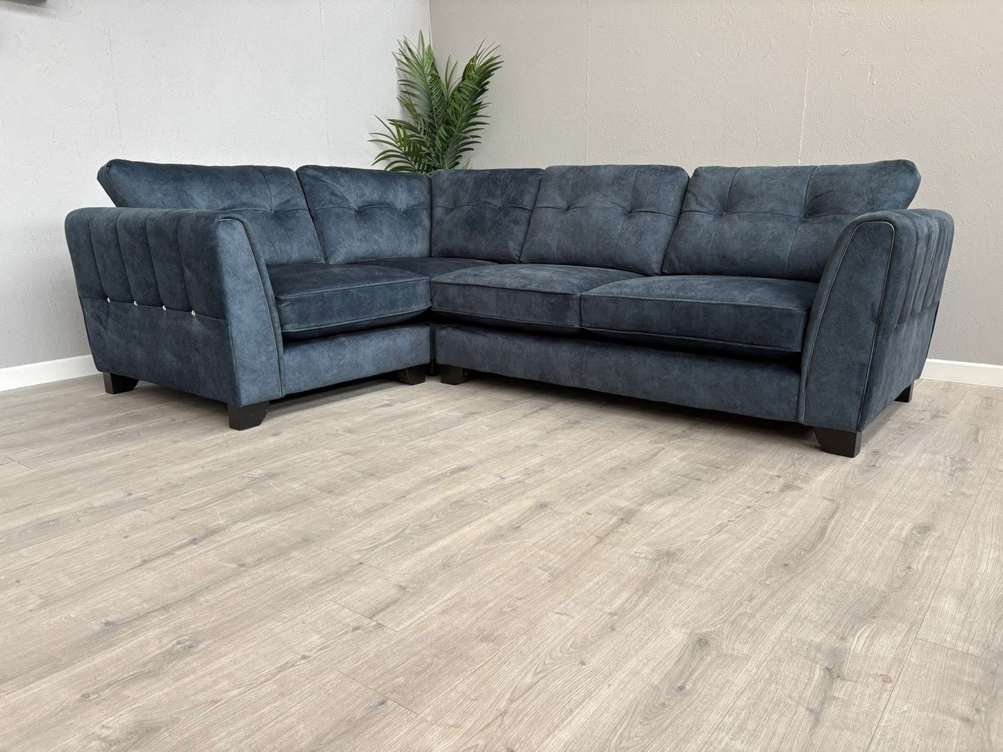 Furniture Village ARIANA Small Fabric LHF Classic Back Corner Sofa - RRP £3,695