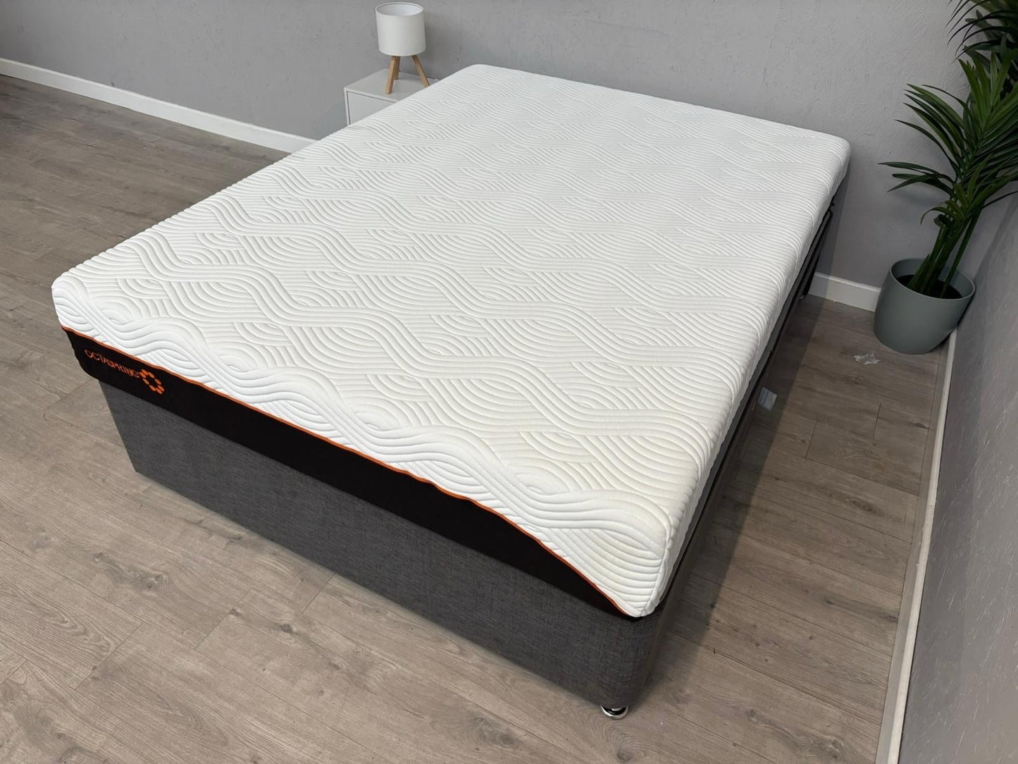 DORMEO Octaspring Hybrid 5FT Kingsize Mattress, Medium Firm - RRP £1,629