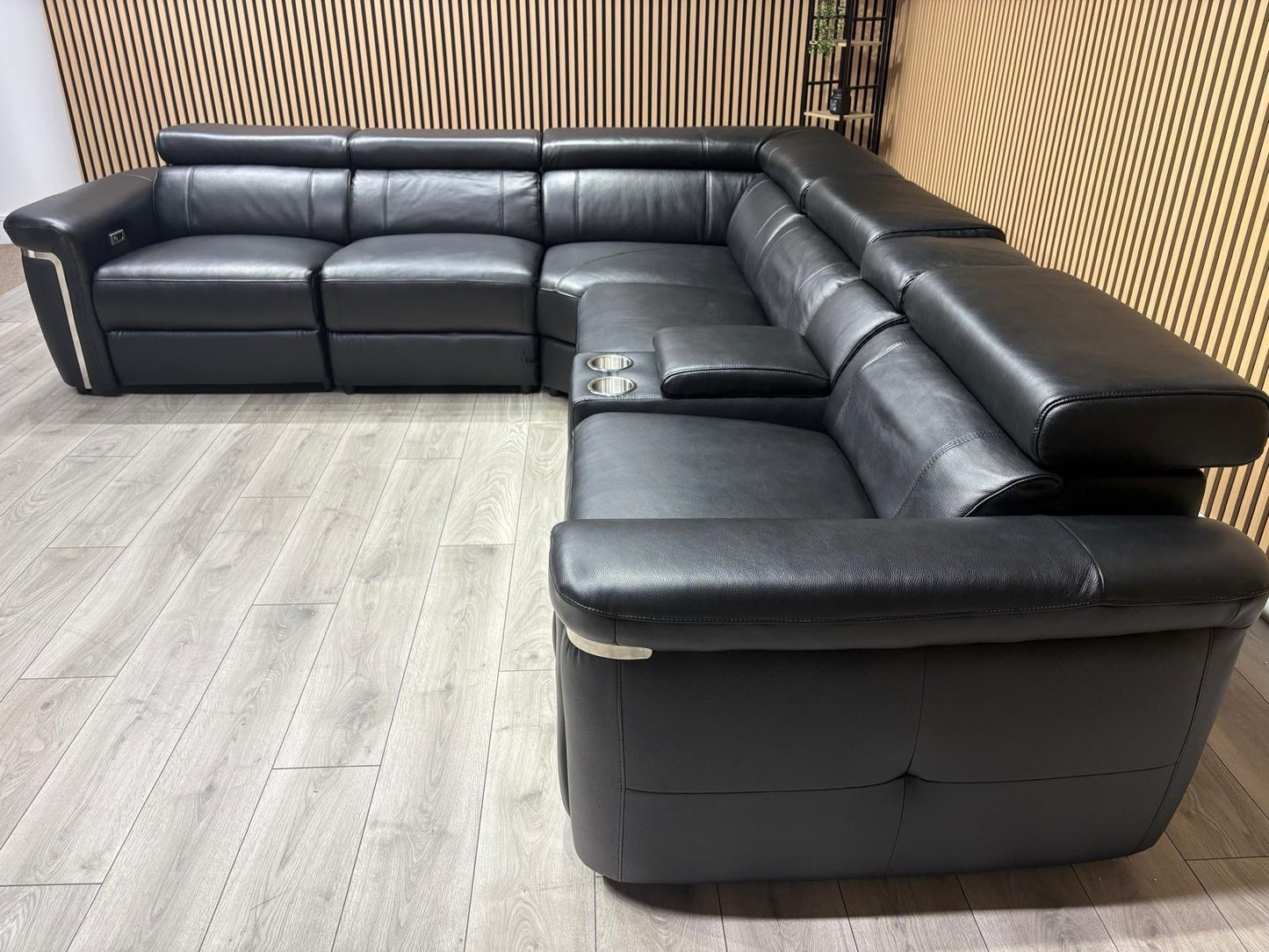 VENICE Leather 2 Corner 2 Power Recliner Sofa + Console - RRP £5,599